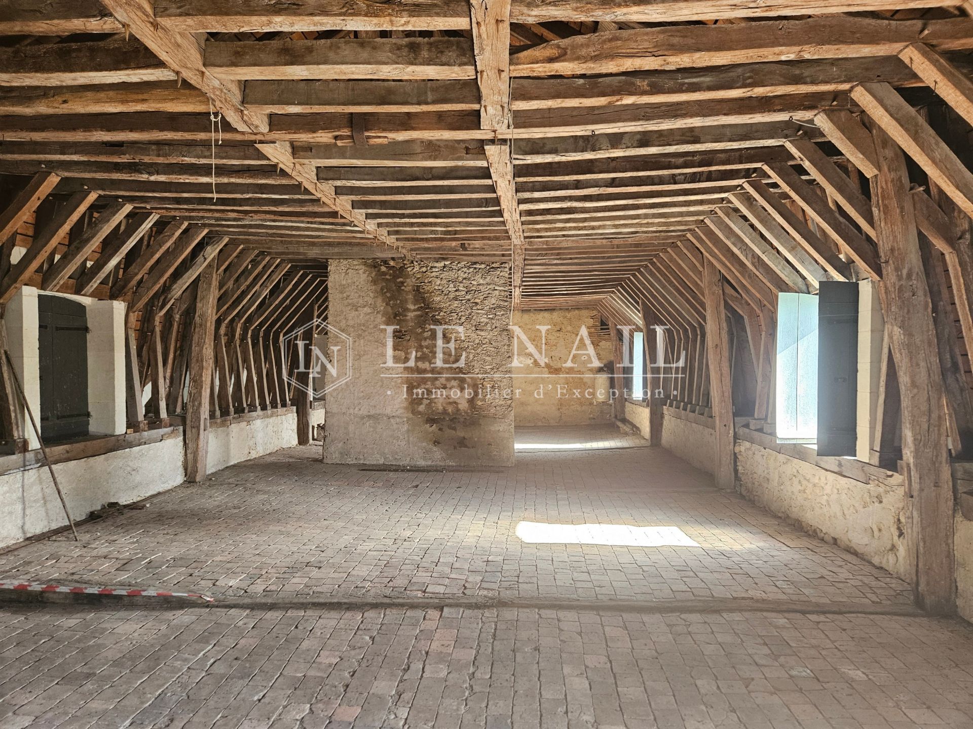 hôtel particulier 13 pièces en vente à LA FLECHE (72200)