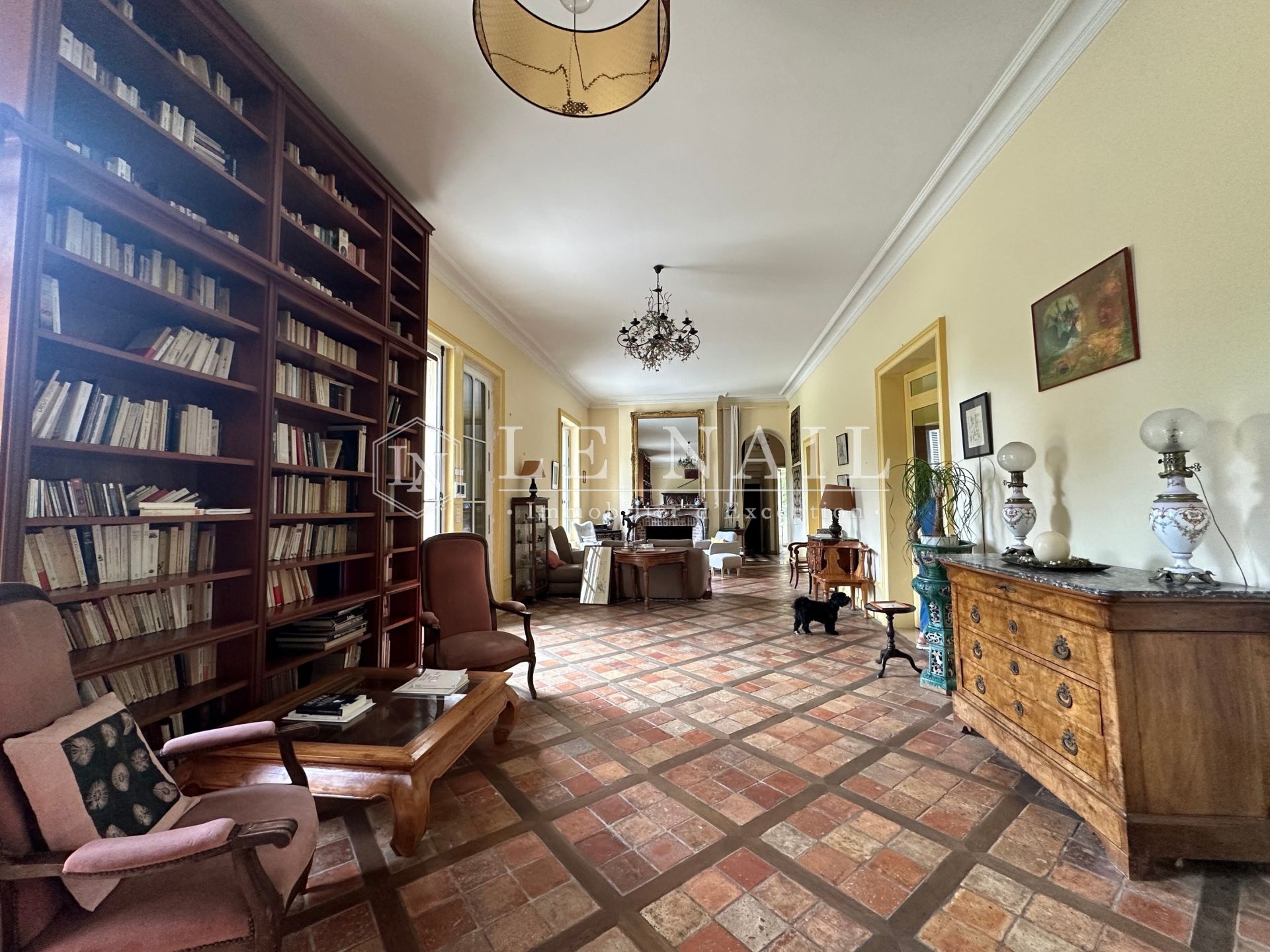castle 13 rooms for sale on LE PELLERIN (44640)