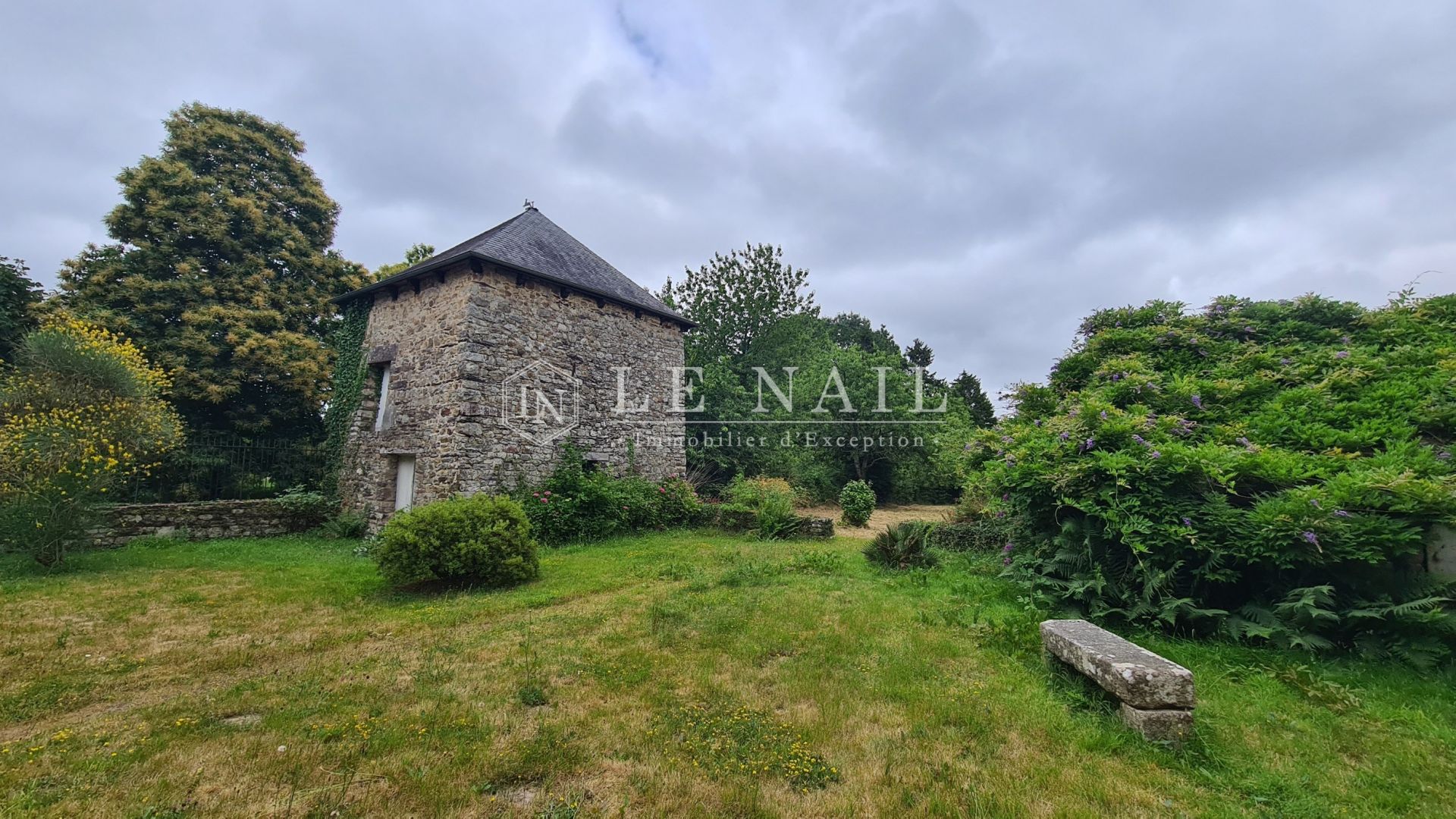manoir 8 pièces en vente à PAIMPONT (35380)