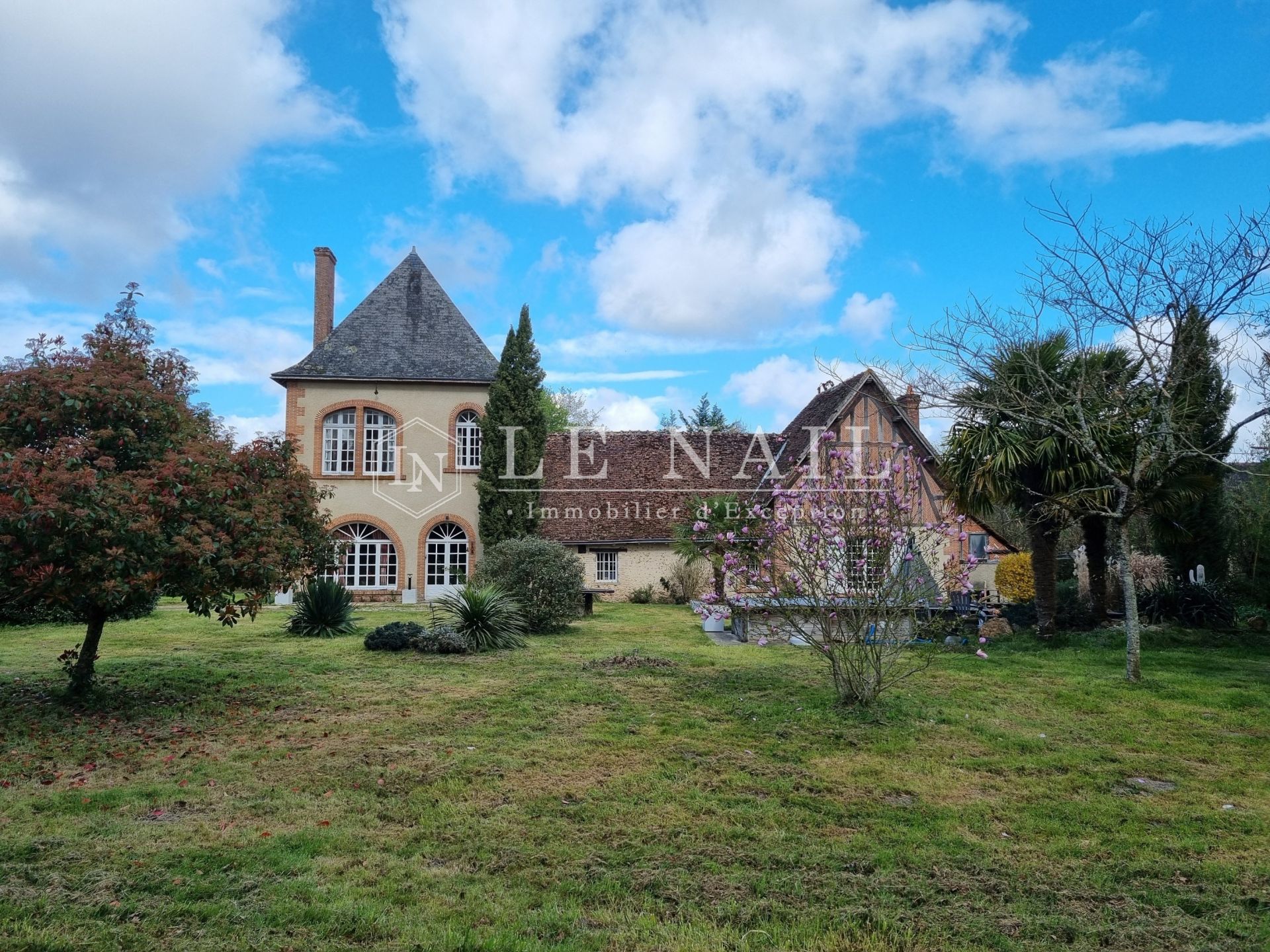property 7 rooms for sale on SALBRIS (41300)