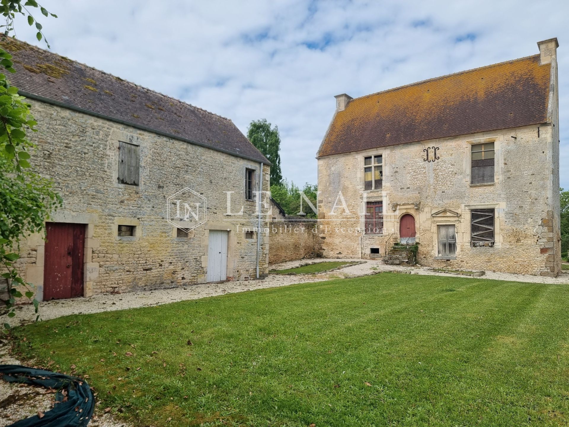 manor house 4 rooms for sale on FALAISE (14700)