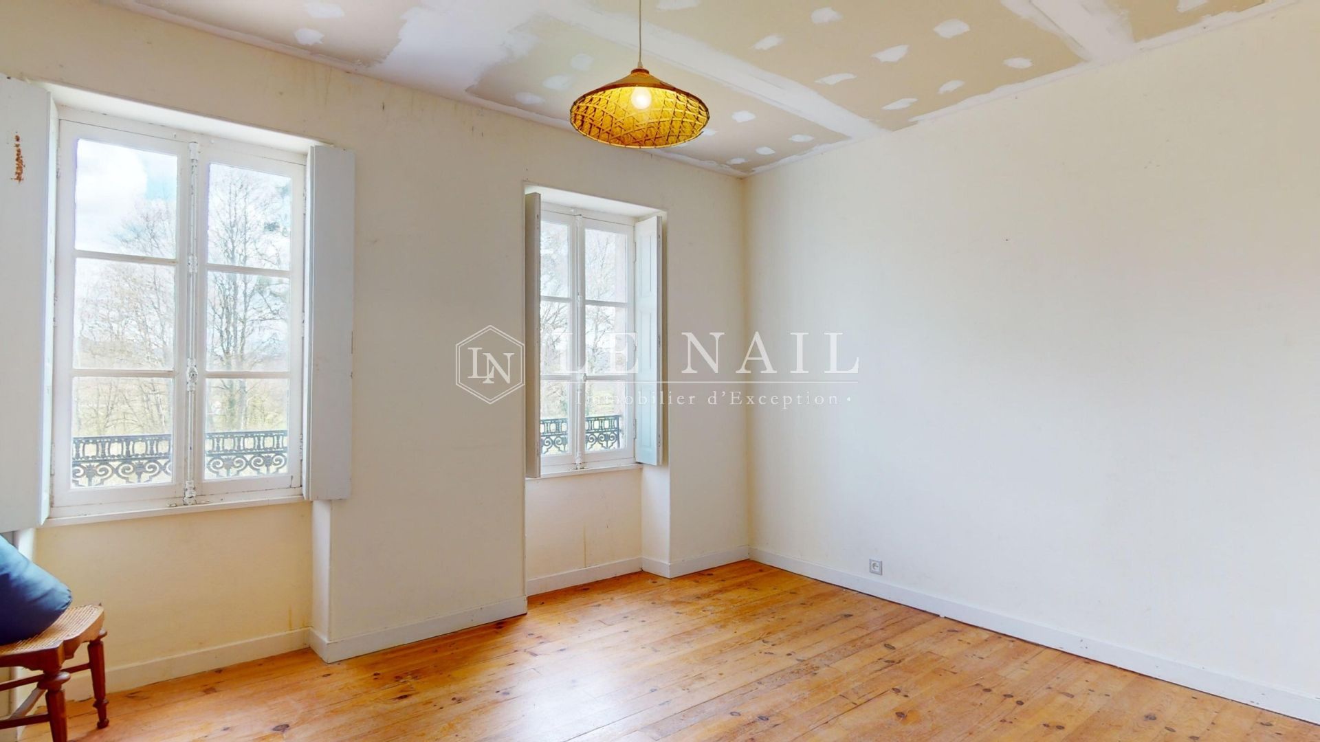 manor house 18 rooms for sale on AUTUN (71400)