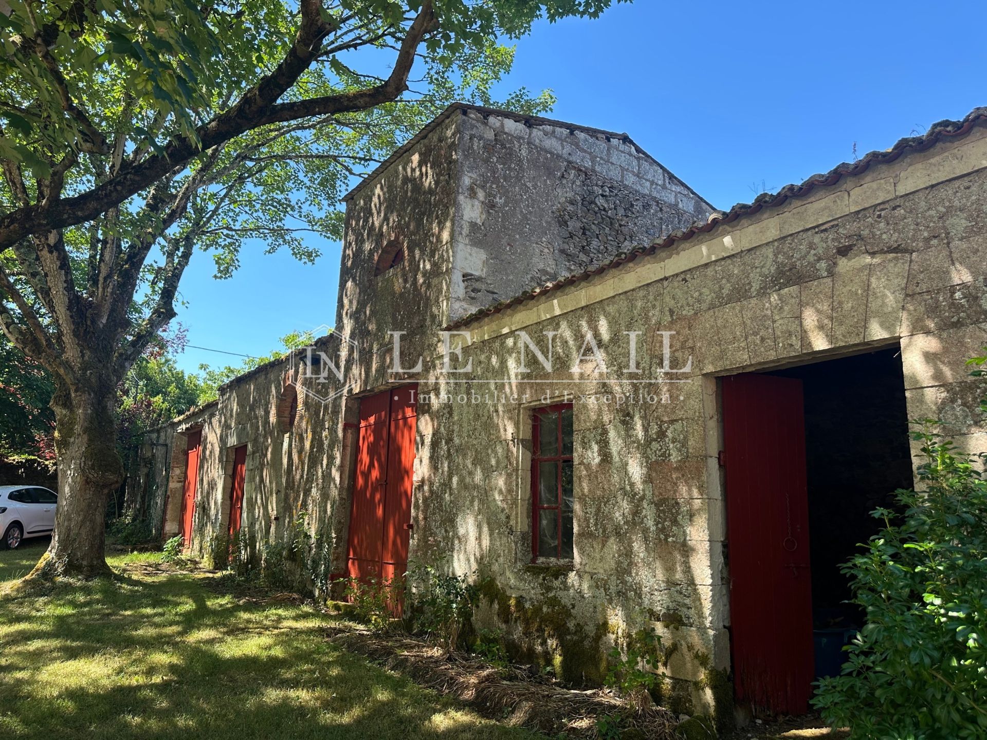 manor house 11 rooms for sale on LE LOROUX BOTTEREAU (44430)