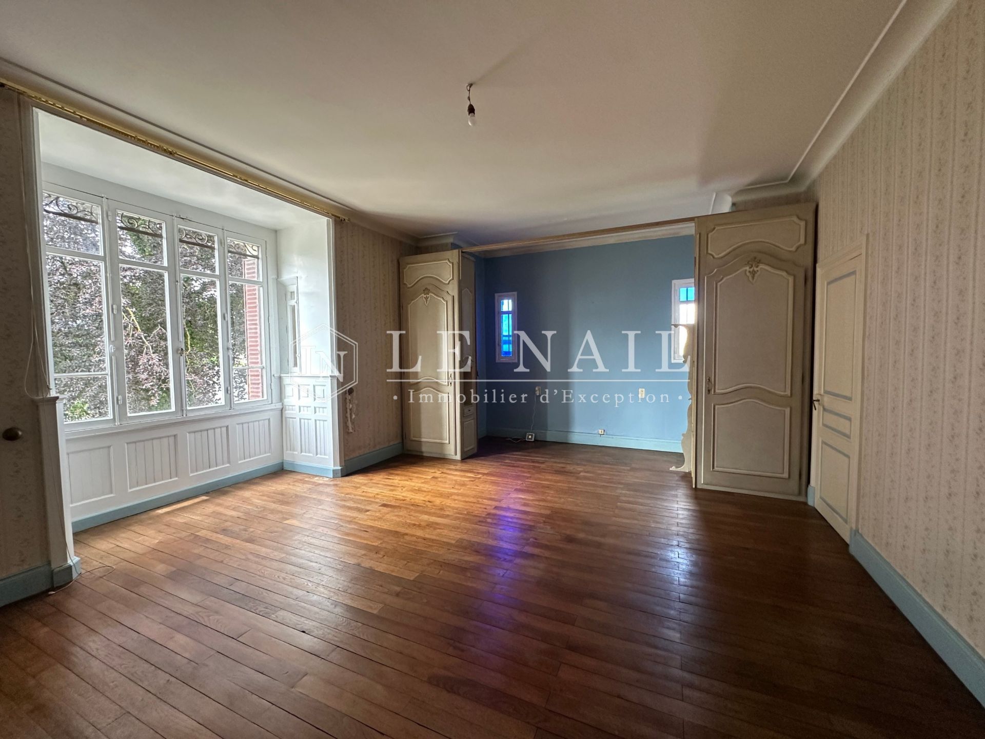 mansion 7 rooms for sale on FONTENAY LE COMTE (85200)