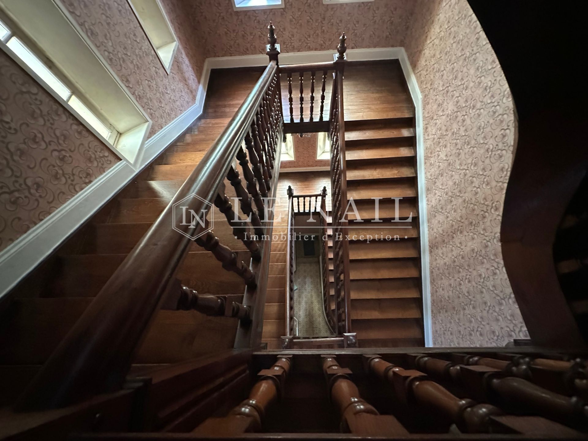 mansion 7 rooms for sale on FONTENAY LE COMTE (85200)