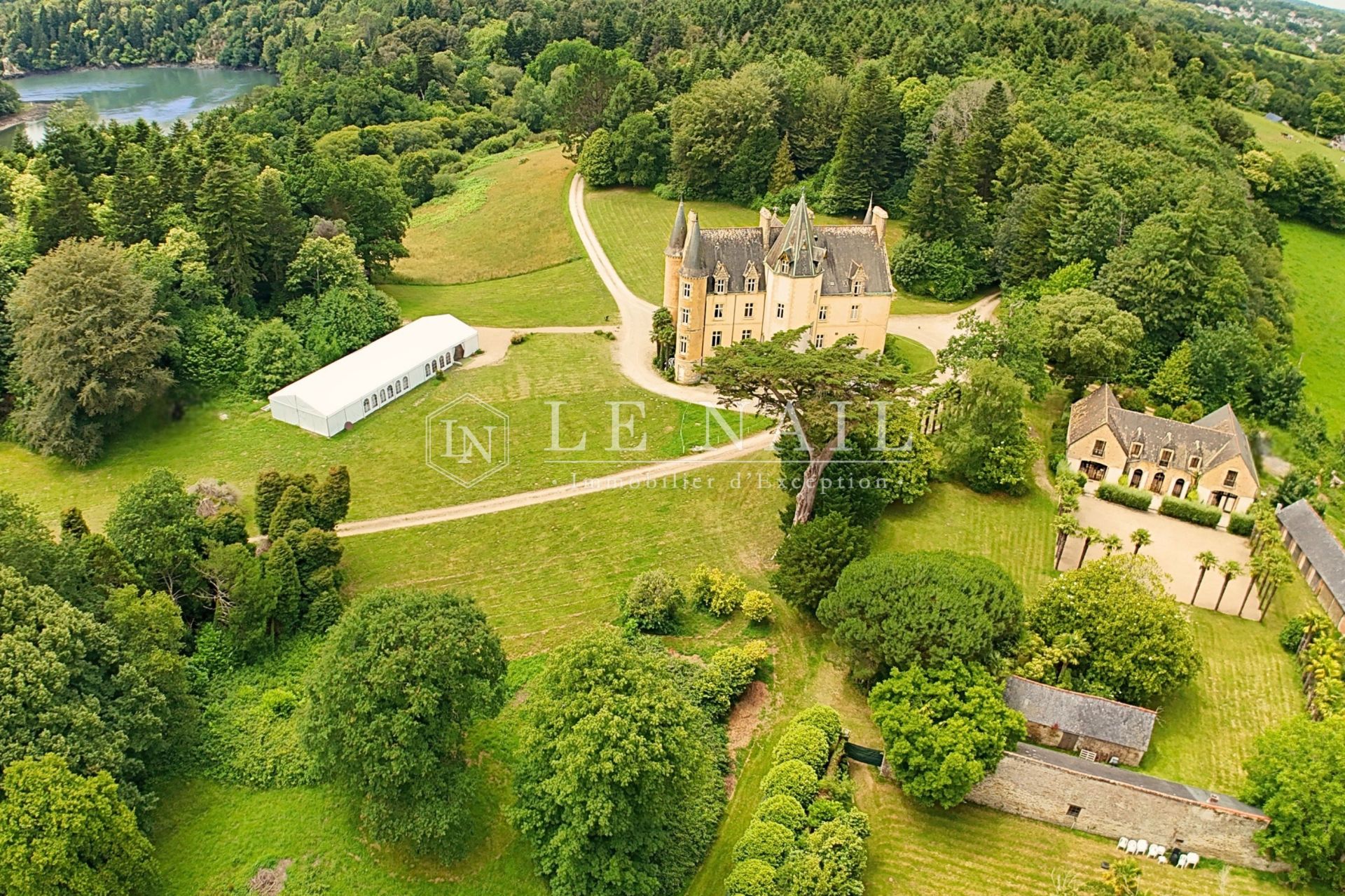 château 20 pièces en vente à QUIMPER (29000)