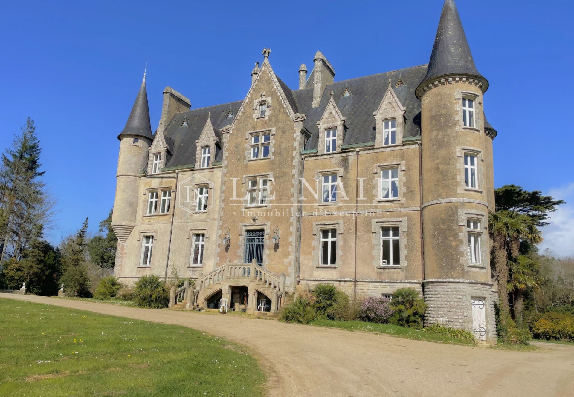 château 20 pièces en vente à QUIMPER (29000)
