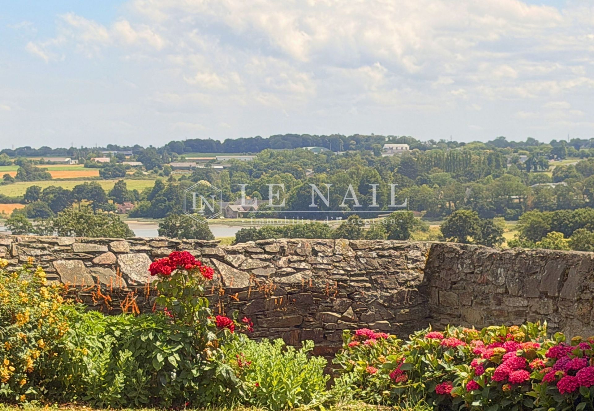 manoir 11 pièces en vente à TREGUIER (22220)