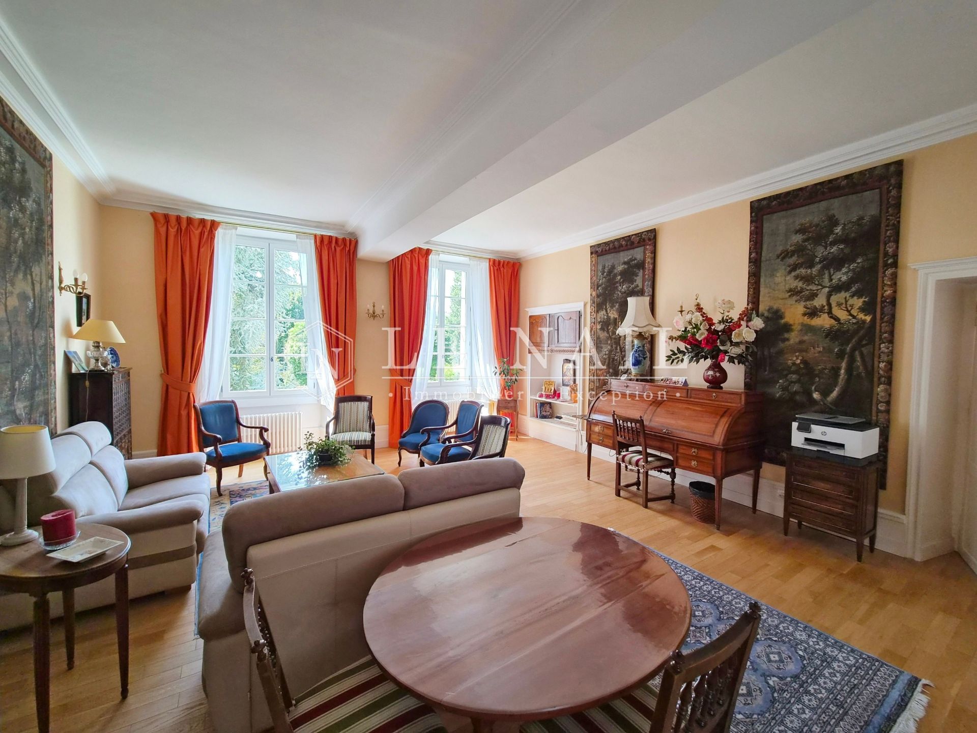 maison de ville 15 pièces en vente à CHINON (37500)