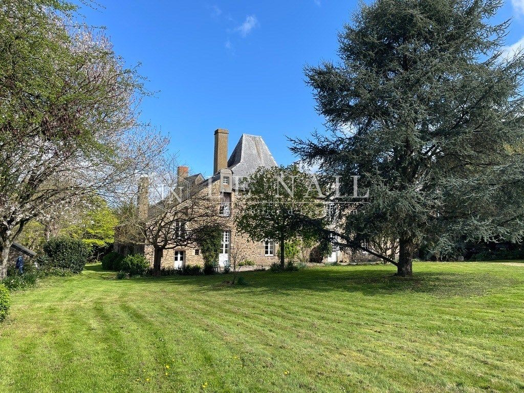 château 12 pièces en vente à BAIN DE BRETAGNE (35470)