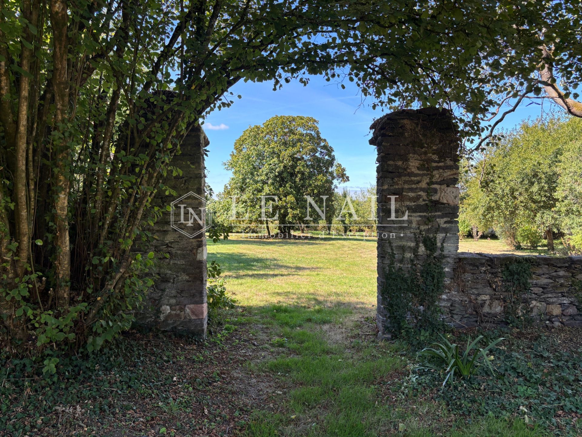 castle 12 rooms for sale on BAIN DE BRETAGNE (35470)