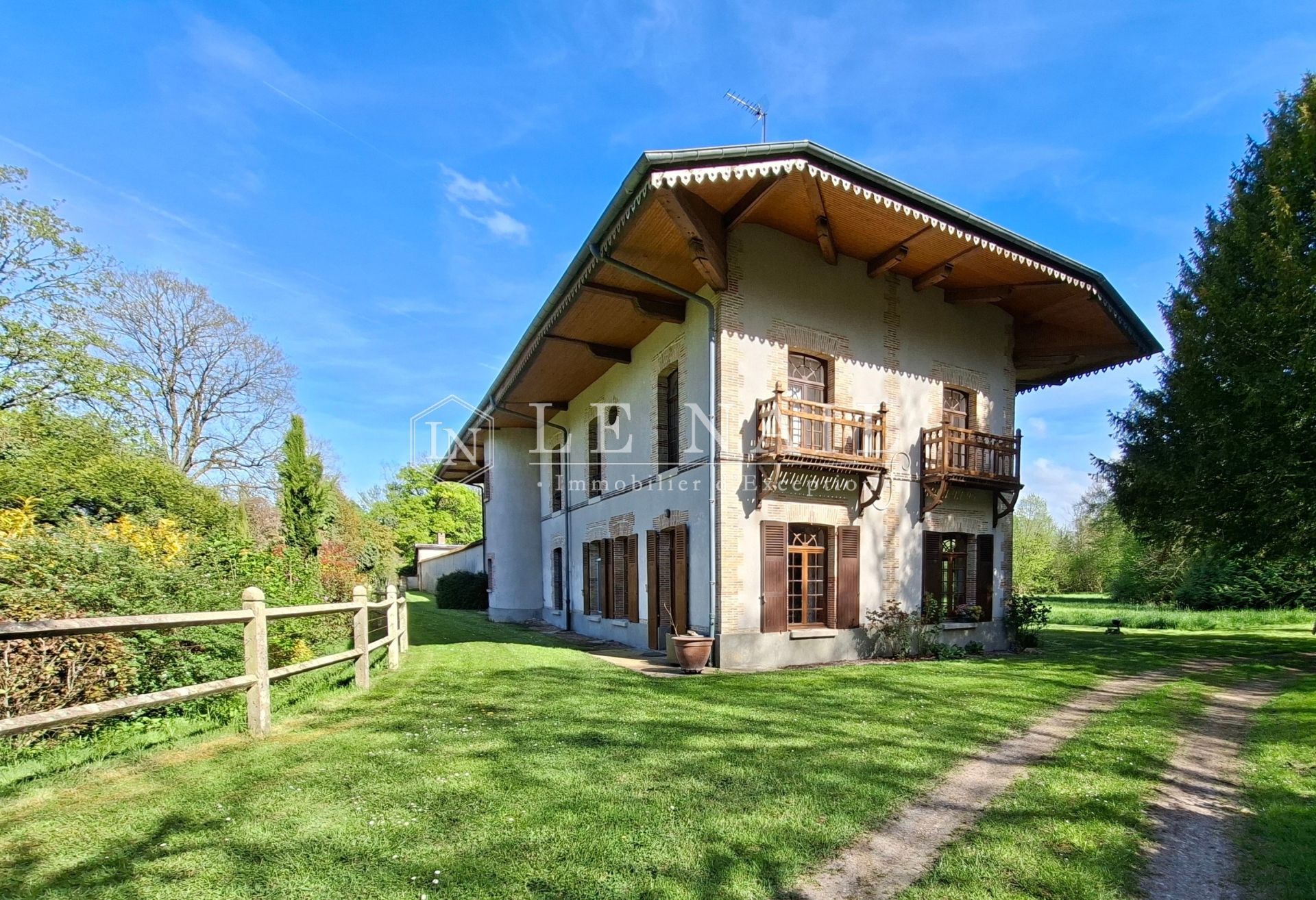 maison 10 pièces en vente à MERY SUR SEINE (10170)