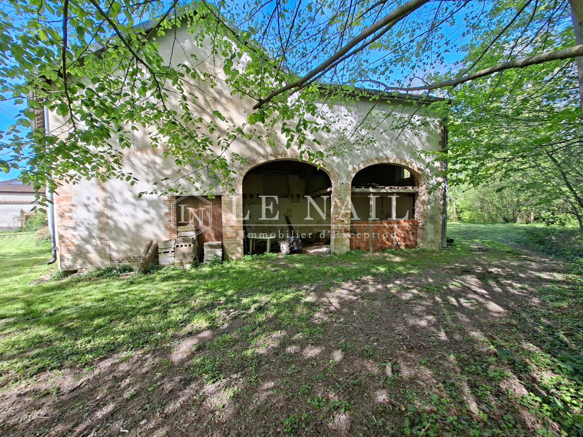 house 10 rooms for sale on MERY SUR SEINE (10170)