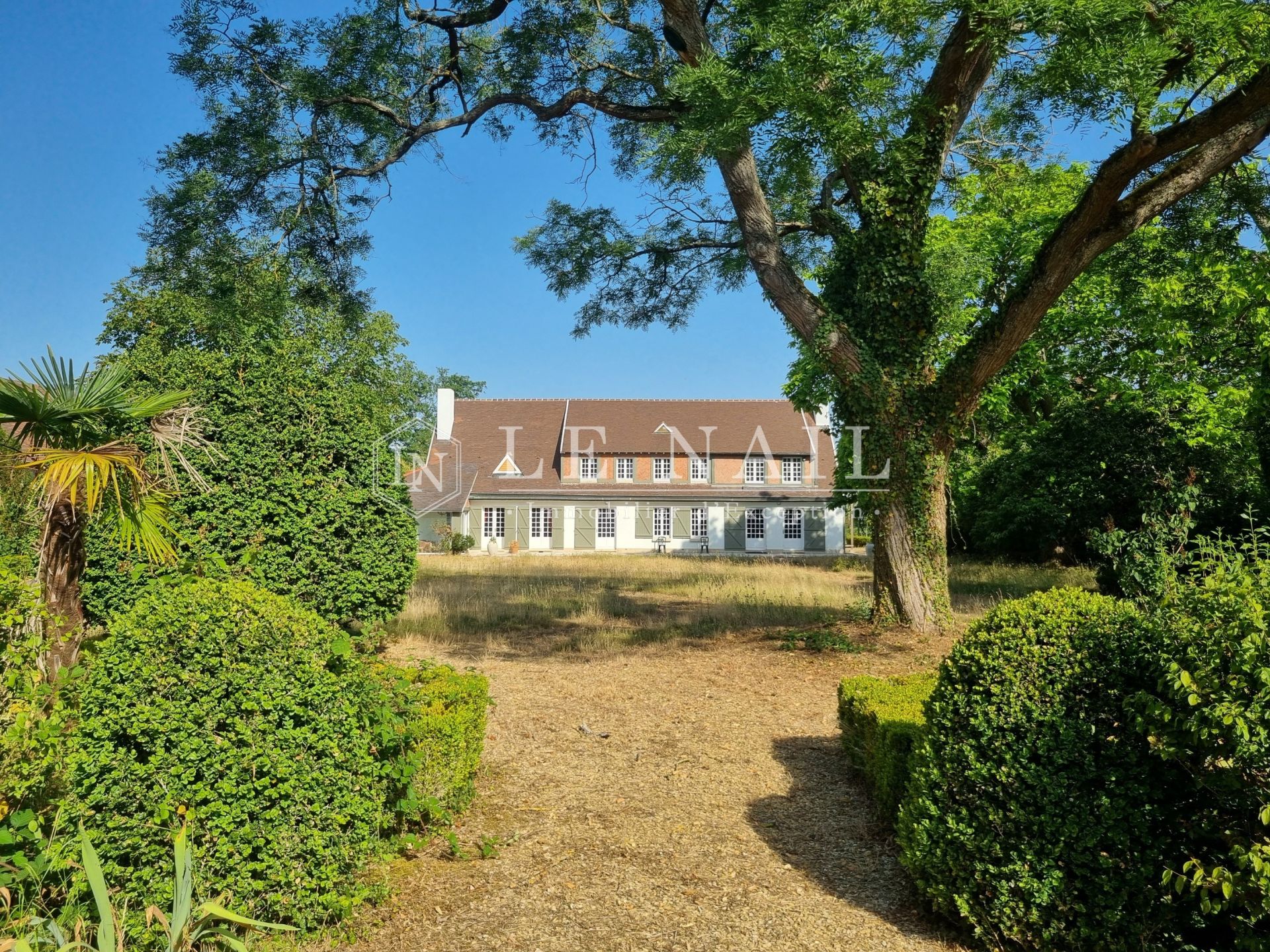 hunting estate 8 rooms for sale on LORRIS (45260)