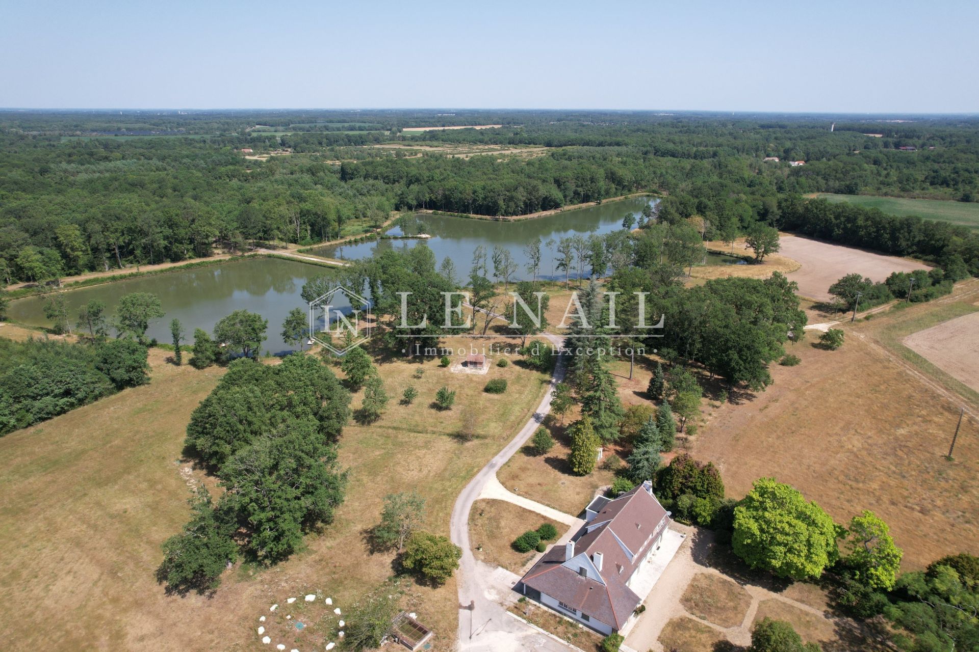 hunting estate 8 rooms for sale on LORRIS (45260)