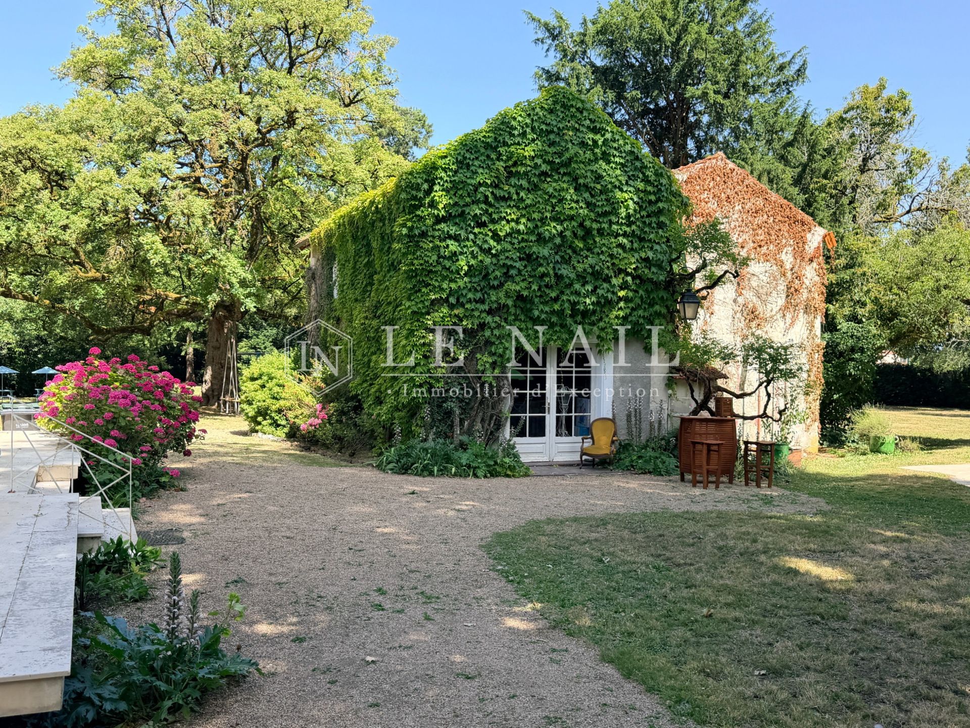 propriété 12 pièces en vente à LA ROCHELLE (17000)