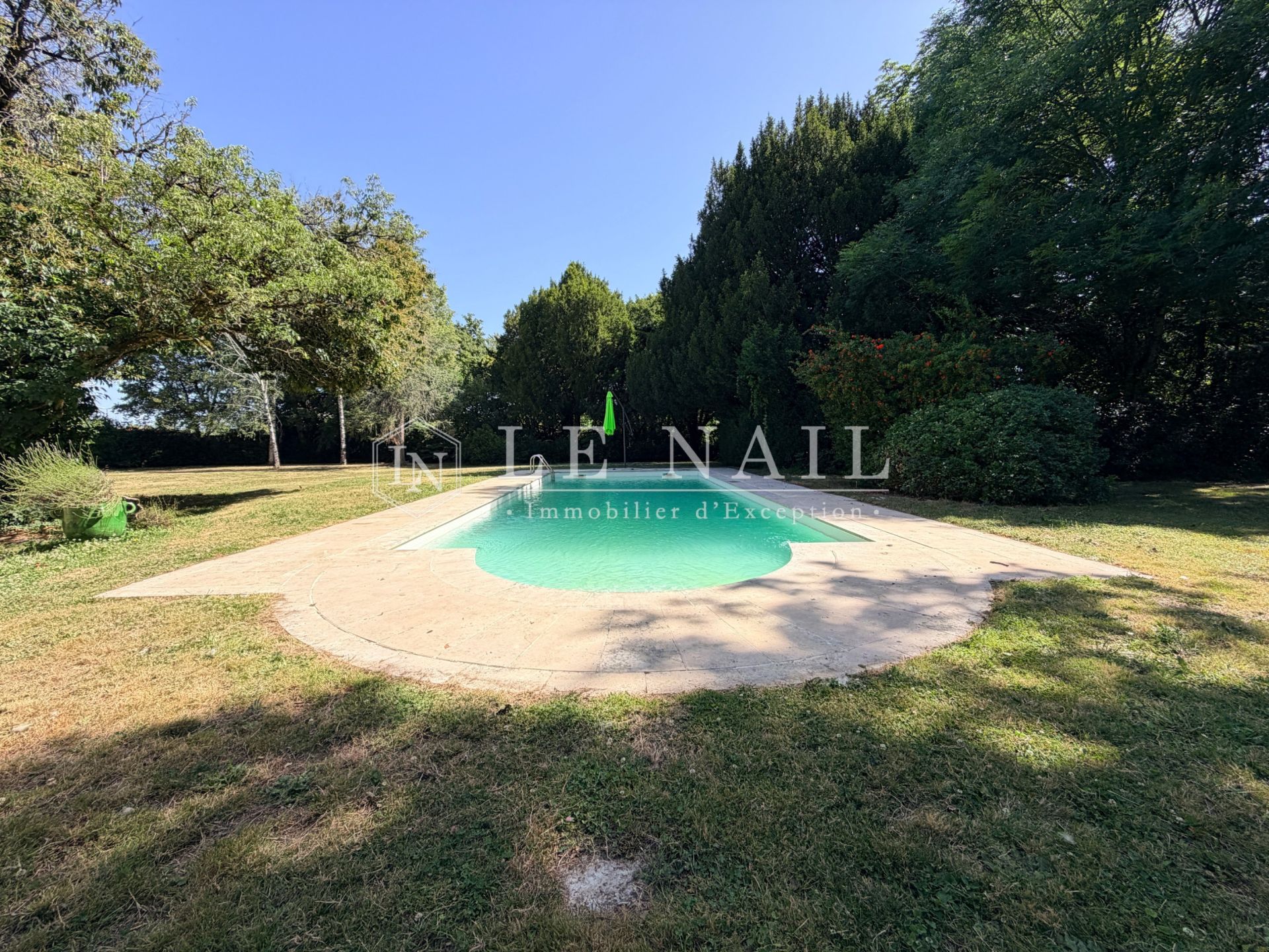 propriété 12 pièces en vente à LA ROCHELLE (17000)