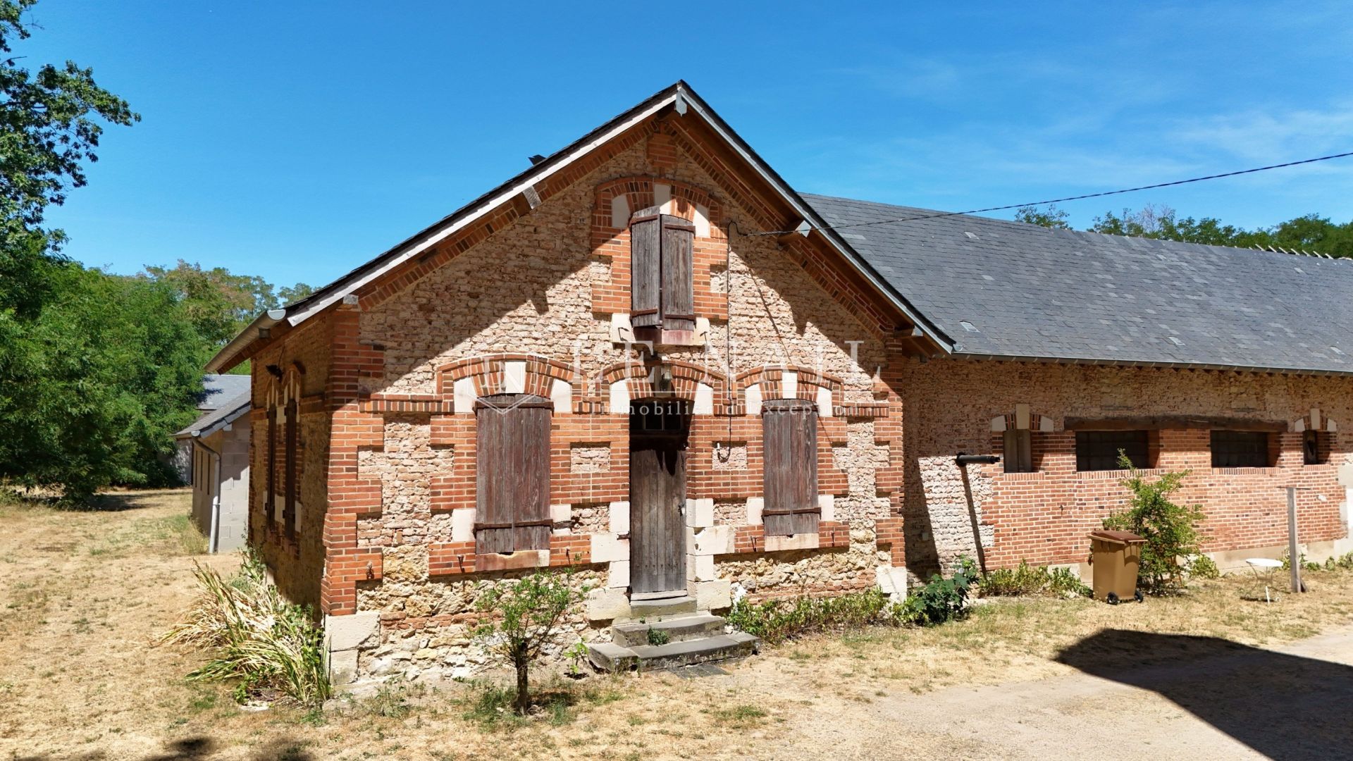 château 22 pièces en vente à MOULINS (03000)