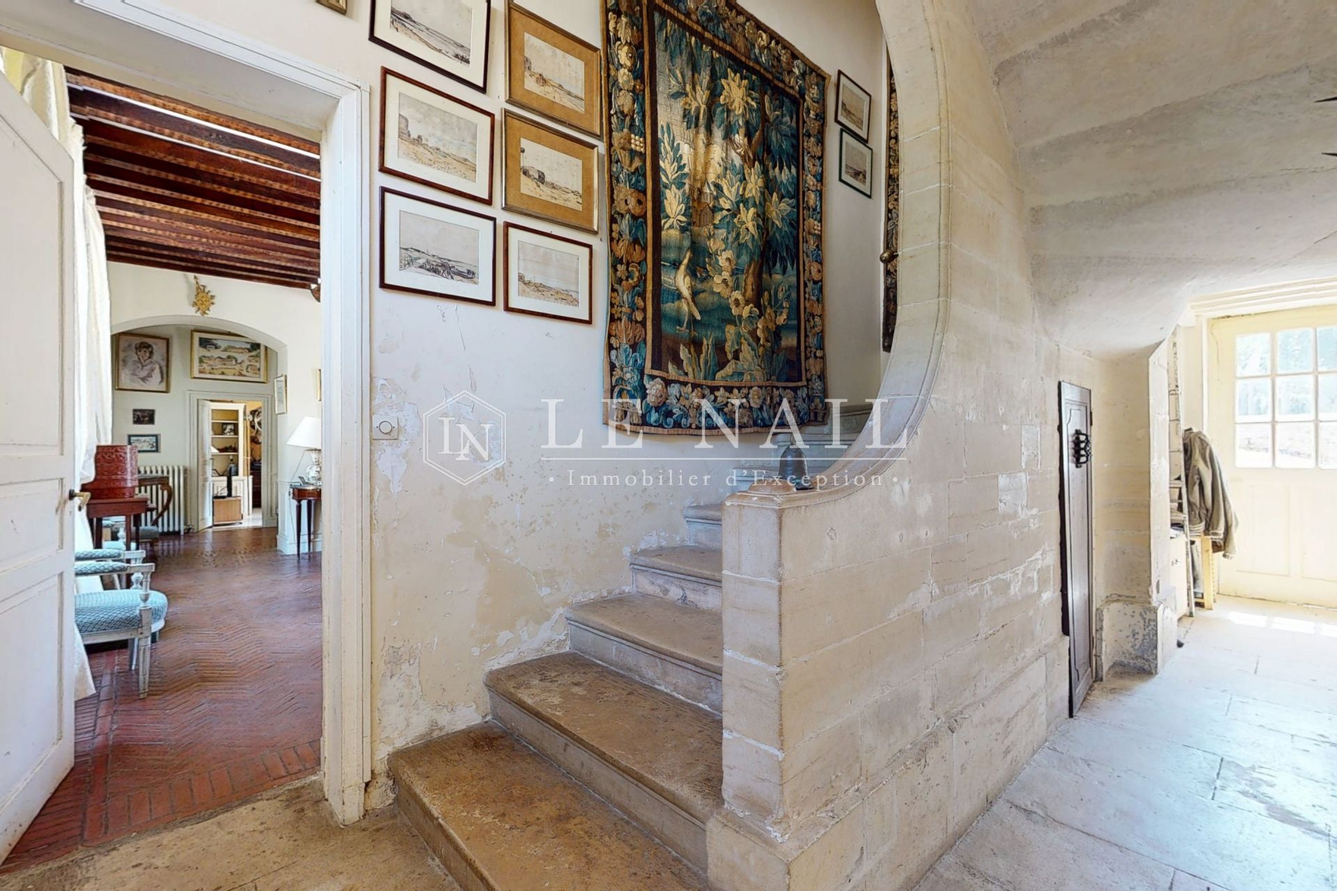 property 20 rooms for sale on CAEN (14000)