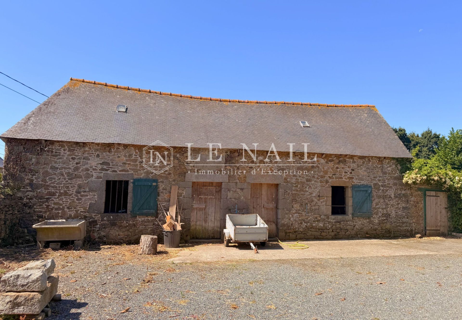 maison 9 pièces en vente à LANVOLLON (22290)