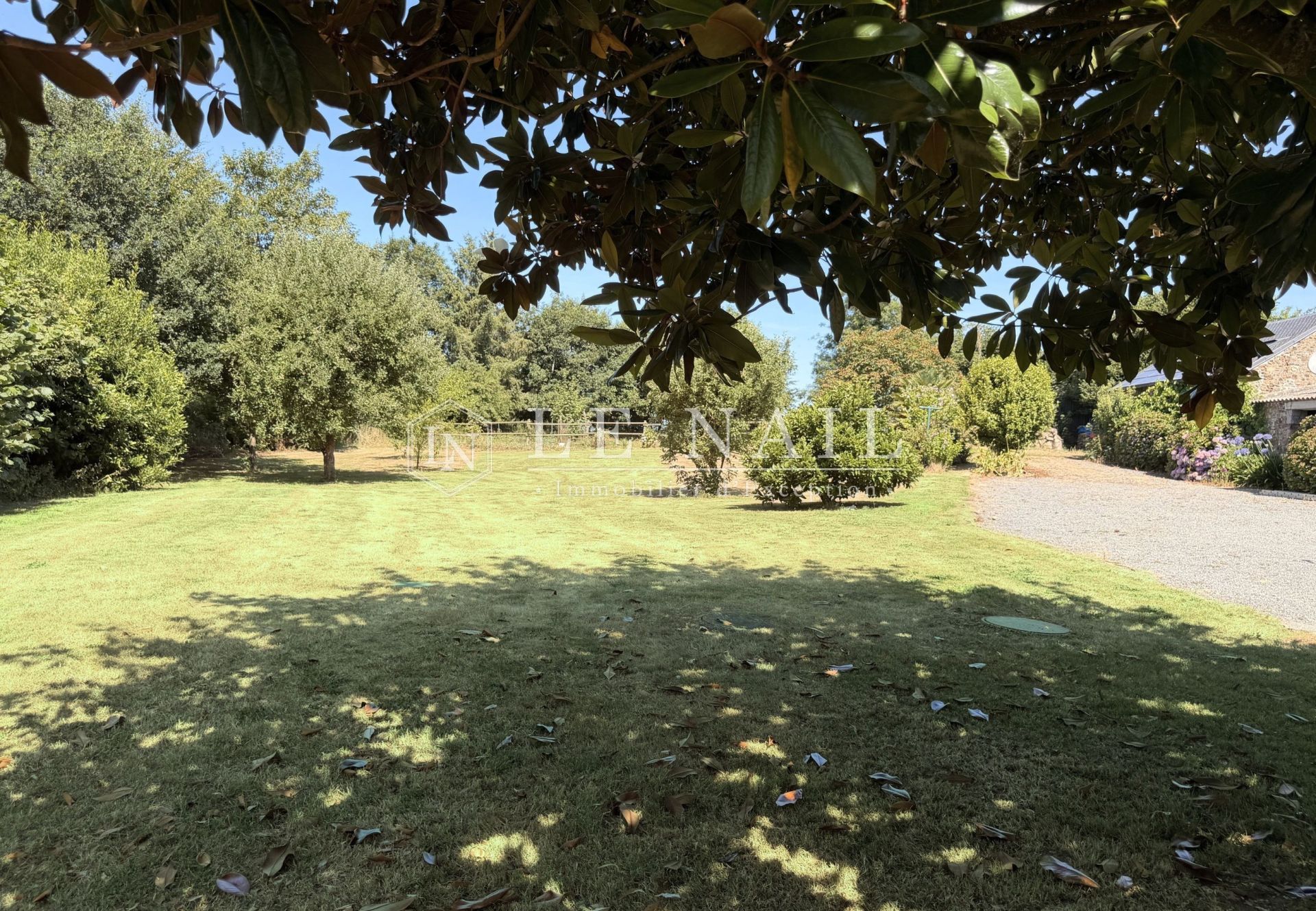 maison 9 pièces en vente à LANVOLLON (22290)