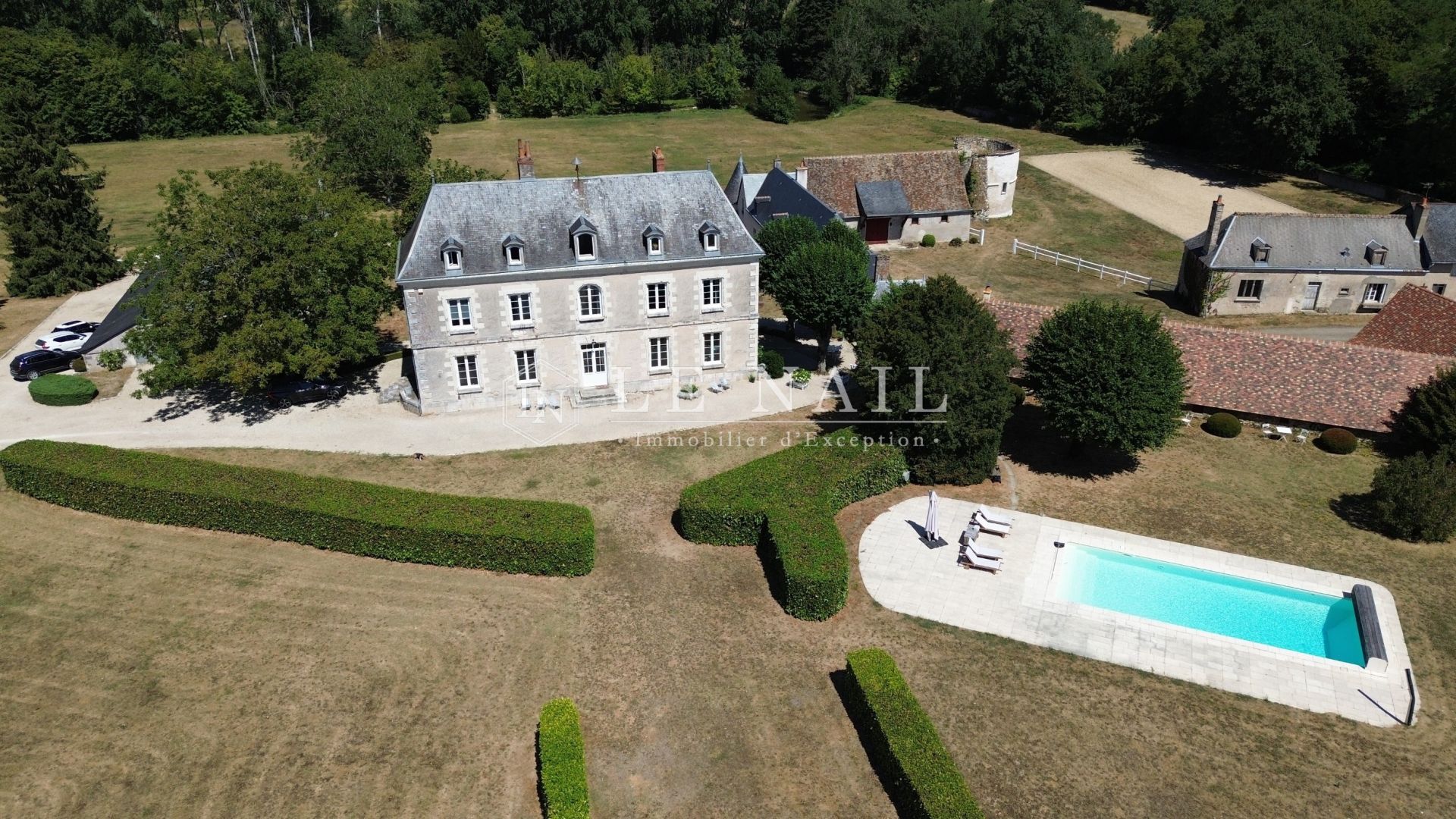 propriété 8 pièces en vente à TOURS (37000)