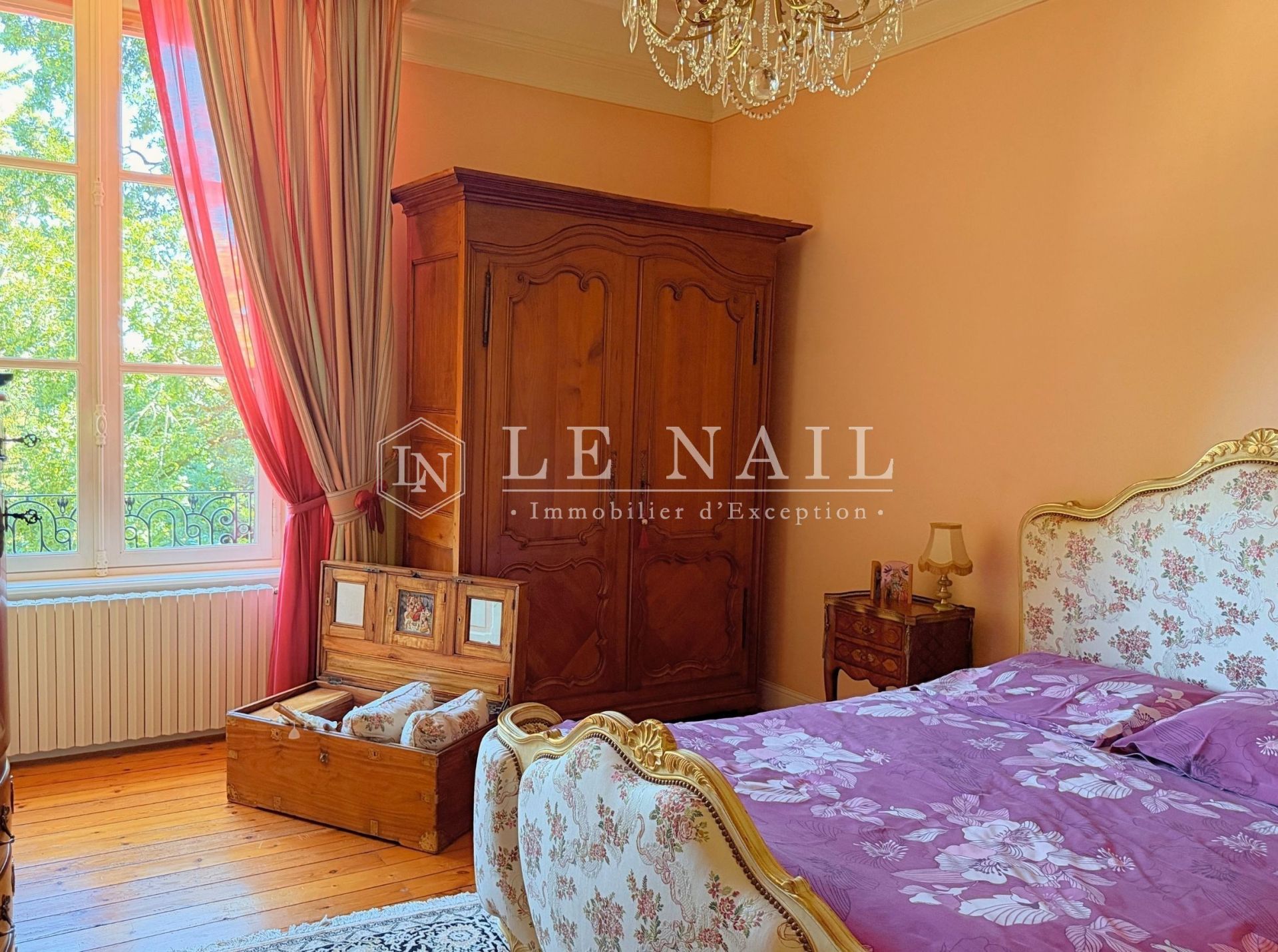 castle 9 rooms for sale on MONCONTOUR (22510)