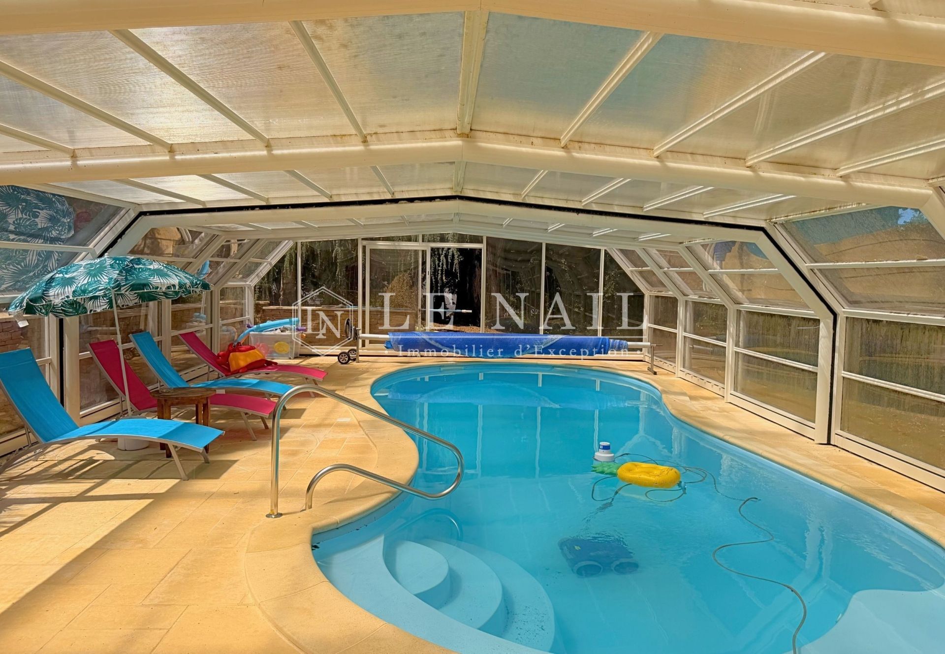 castle 9 rooms for sale on MONCONTOUR (22510)