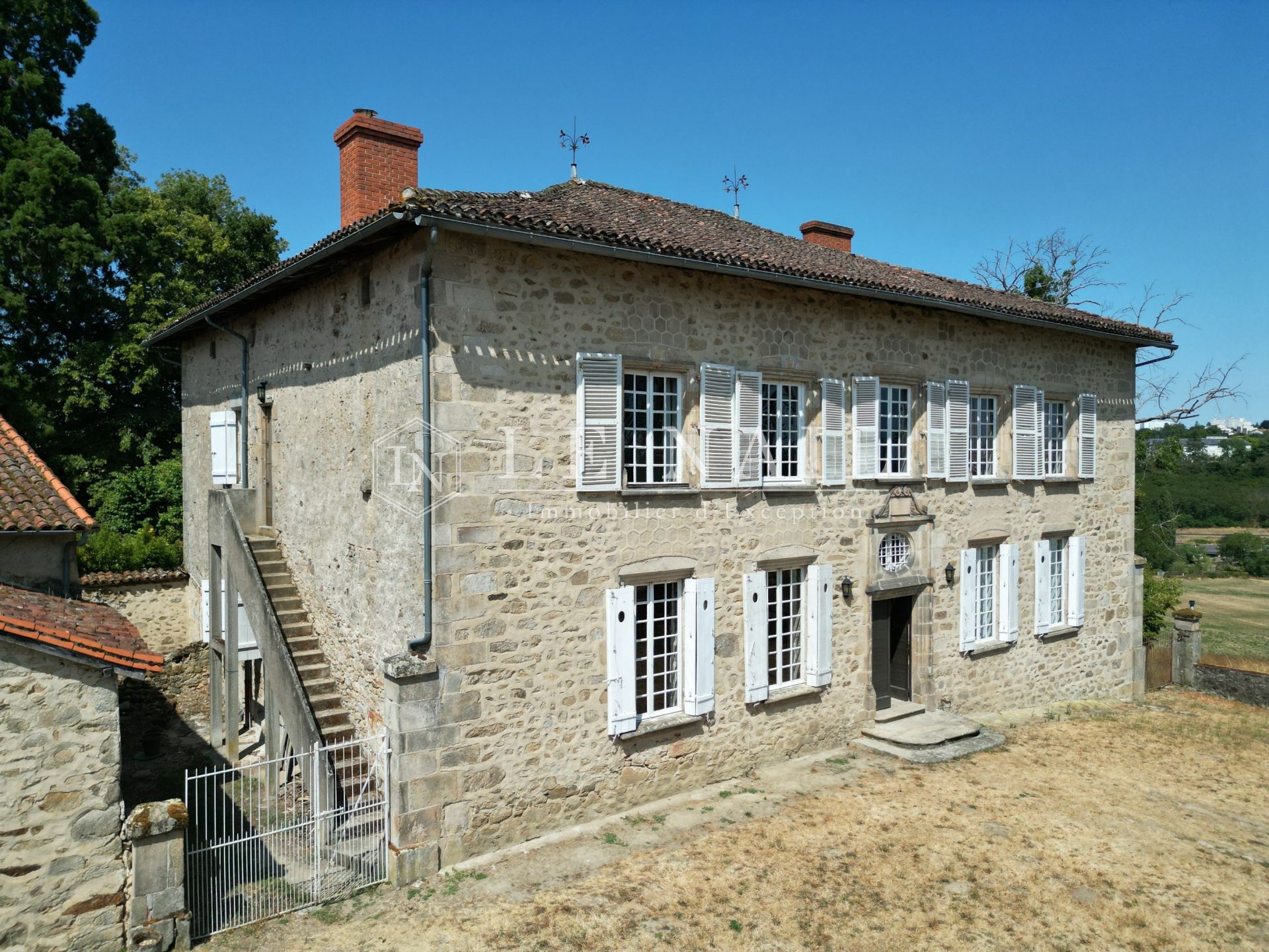 property 12 rooms for sale on LIMOGES (87000)