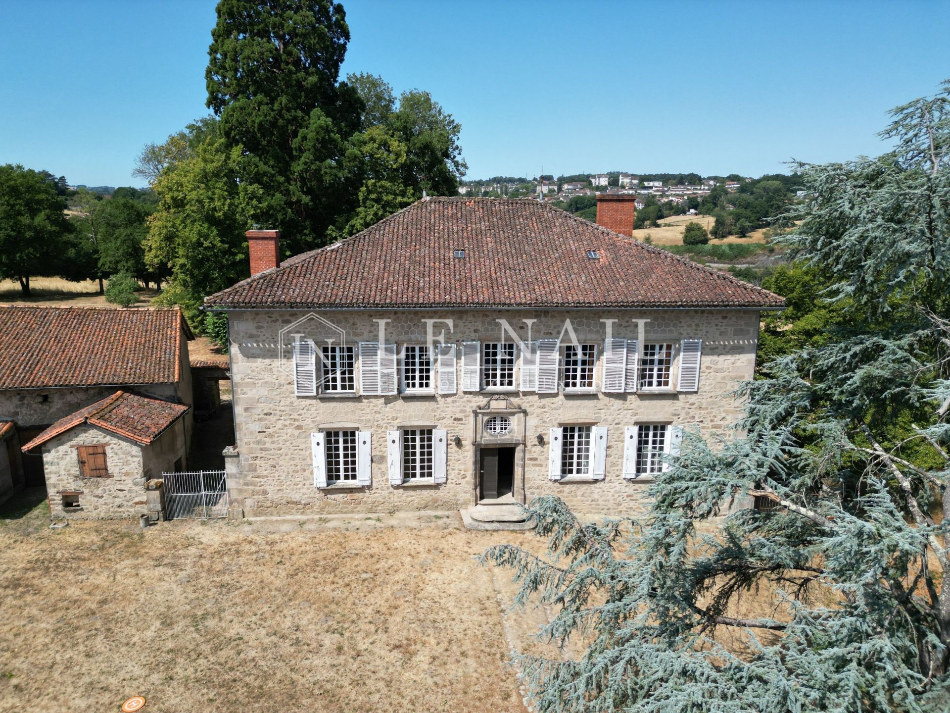 property 12 rooms for sale on LIMOGES (87000)