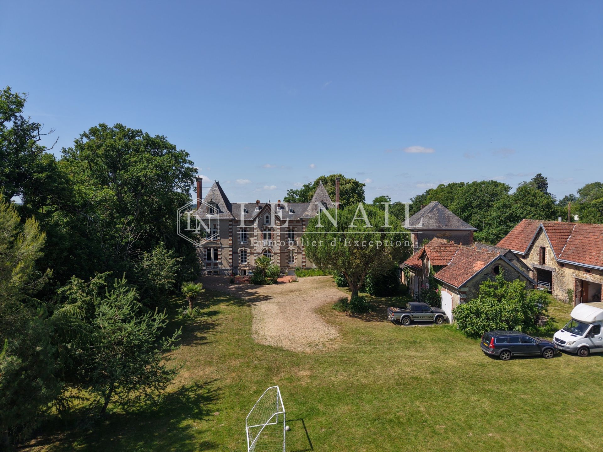 château 11 pièces en vente à POUANCE (49420)
