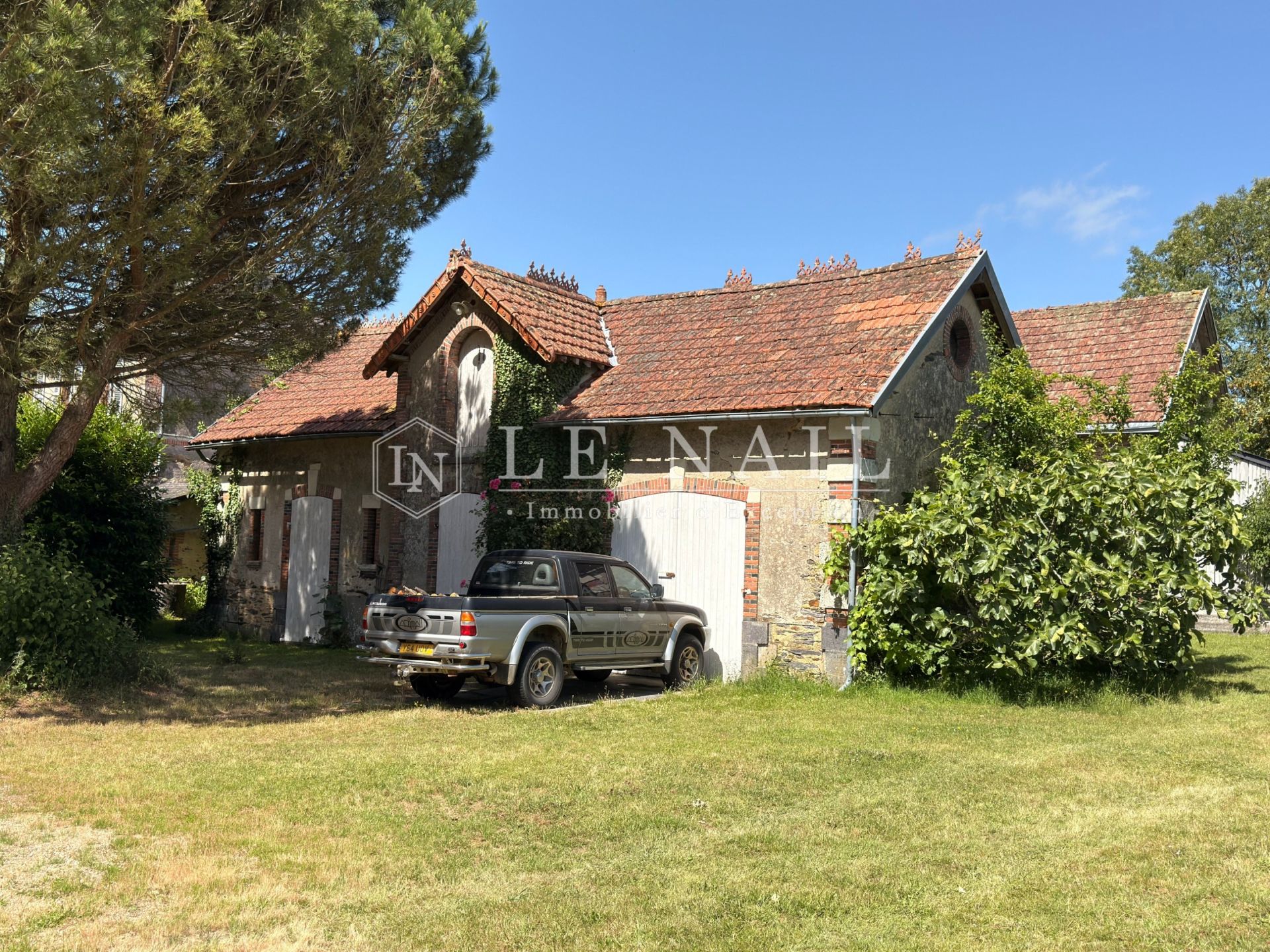 château 11 pièces en vente à POUANCE (49420)