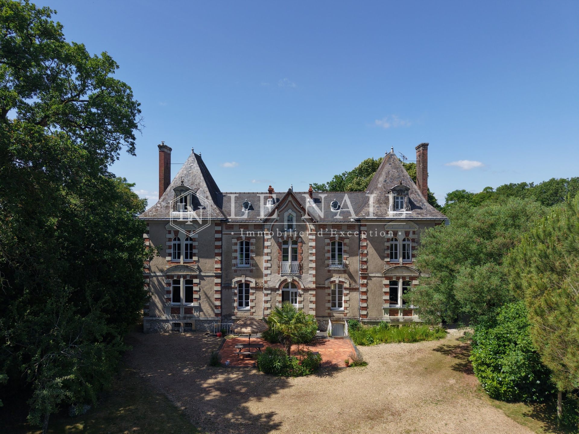 château 11 pièces en vente à POUANCE (49420)