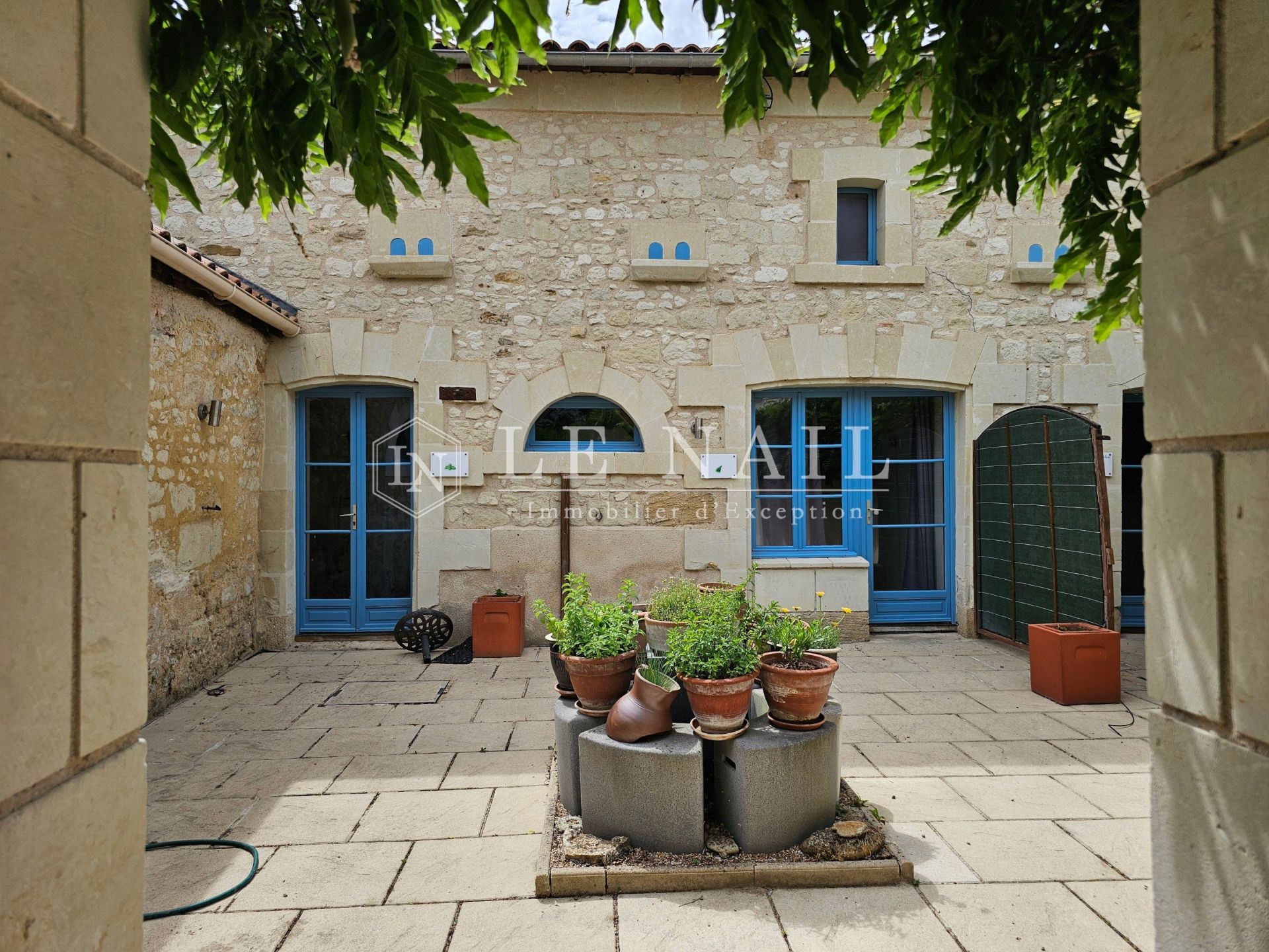 manoir 9 pièces en vente à SAUMUR (49400)