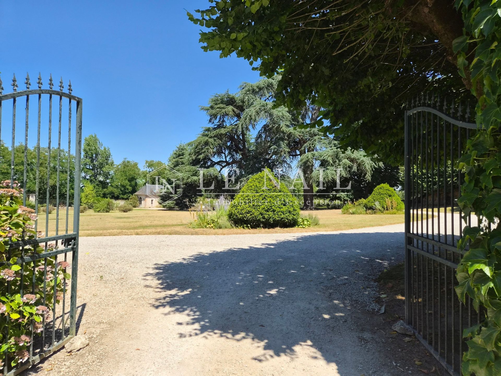 château 20 pièces en vente à BLOIS (41000)