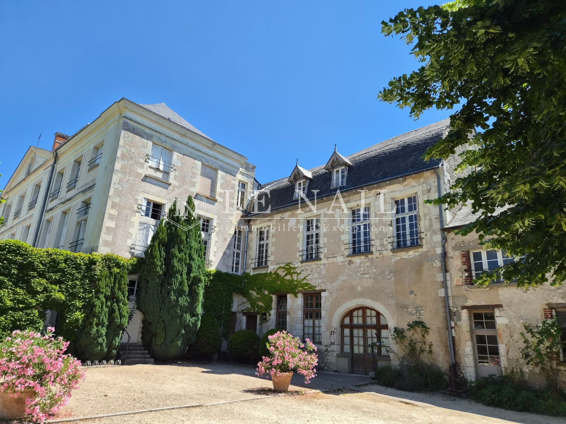 château 20 pièces en vente à BLOIS (41000)
