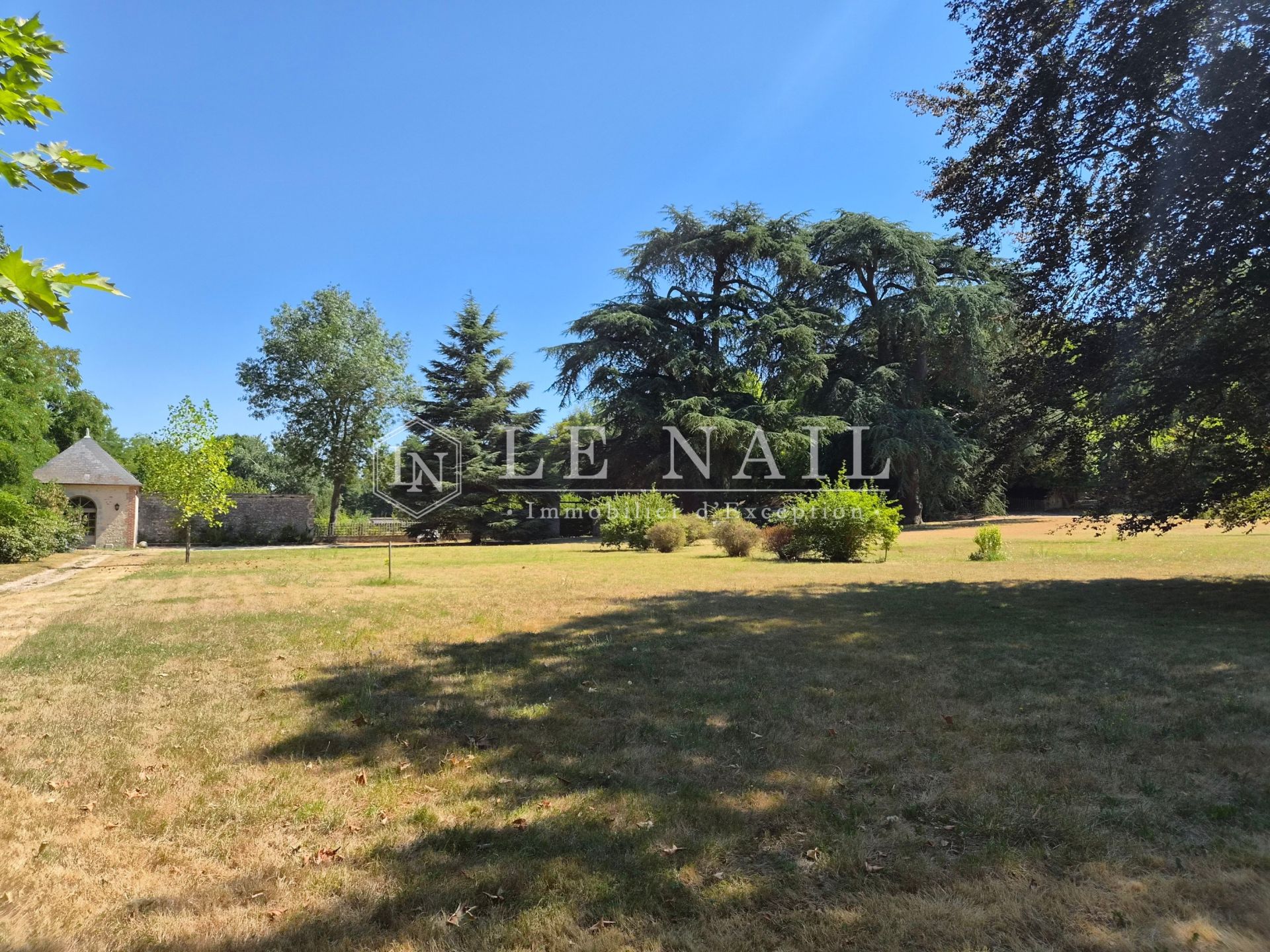château 20 pièces en vente à BLOIS (41000)