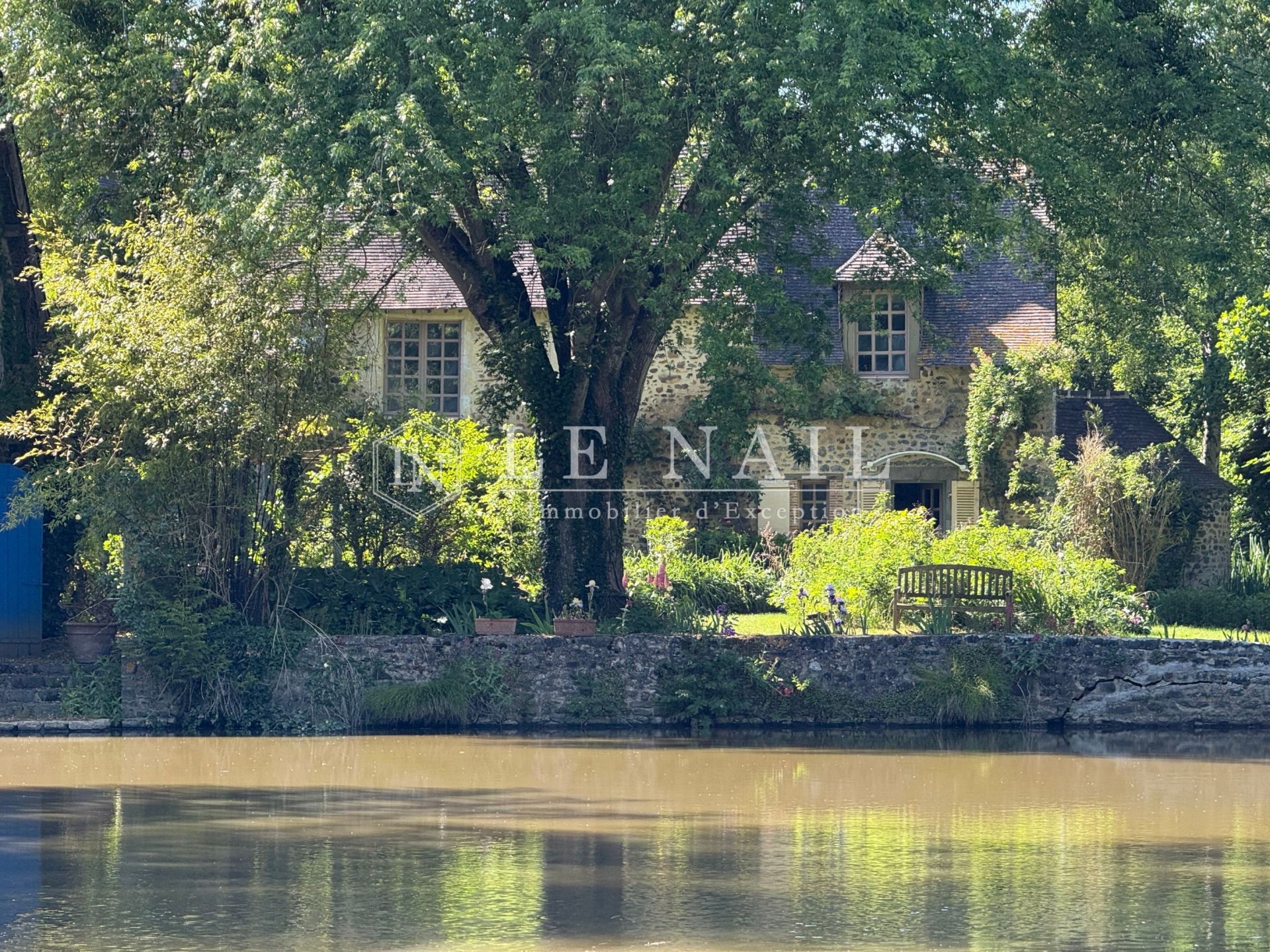 manoir 9 pièces en vente à VAIGES (53480)