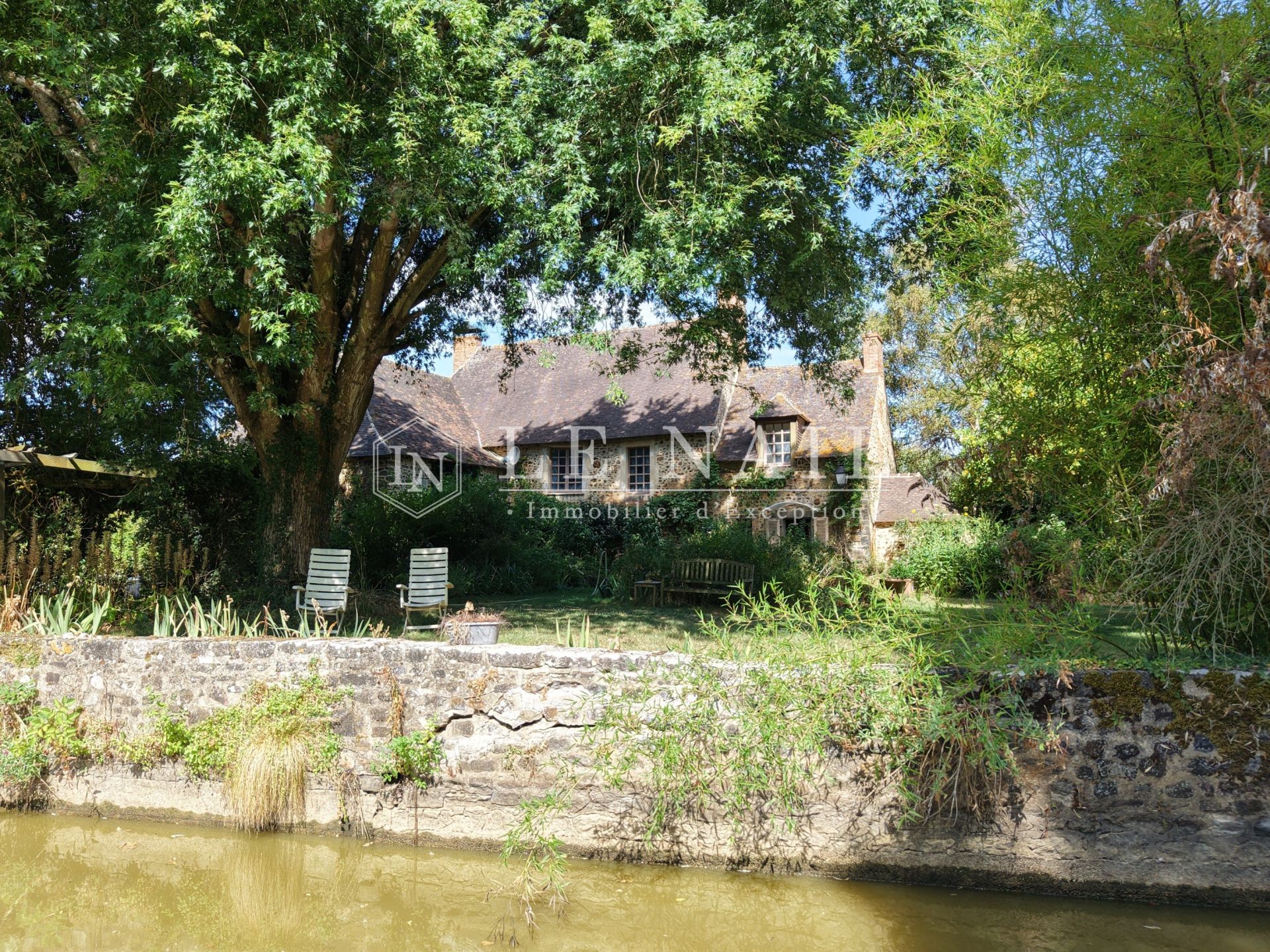 manoir 9 pièces en vente à VAIGES (53480)