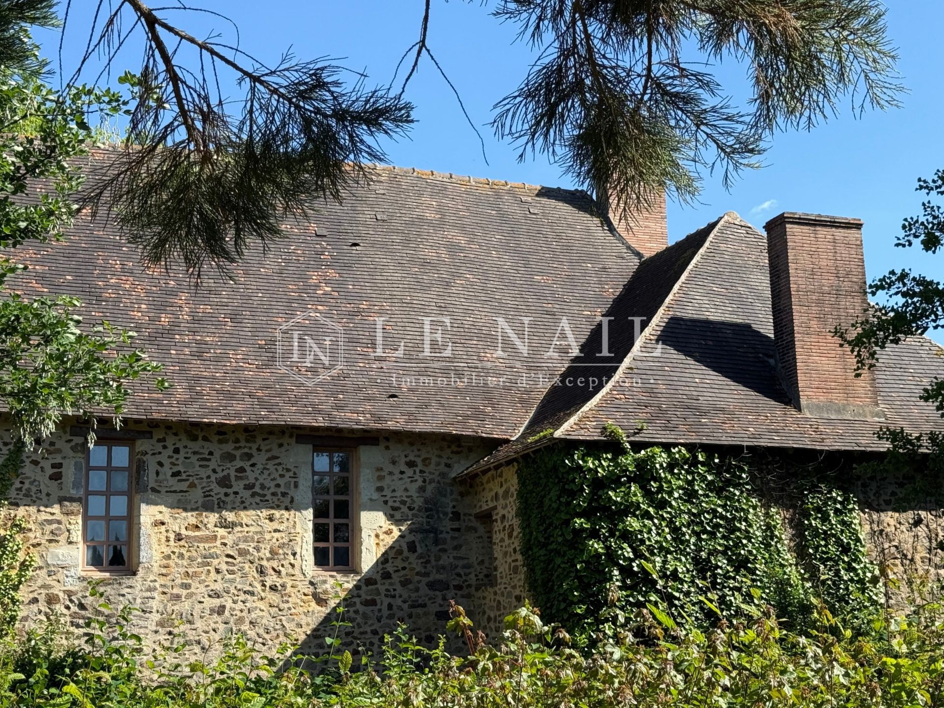 manoir 9 pièces en vente à VAIGES (53480)