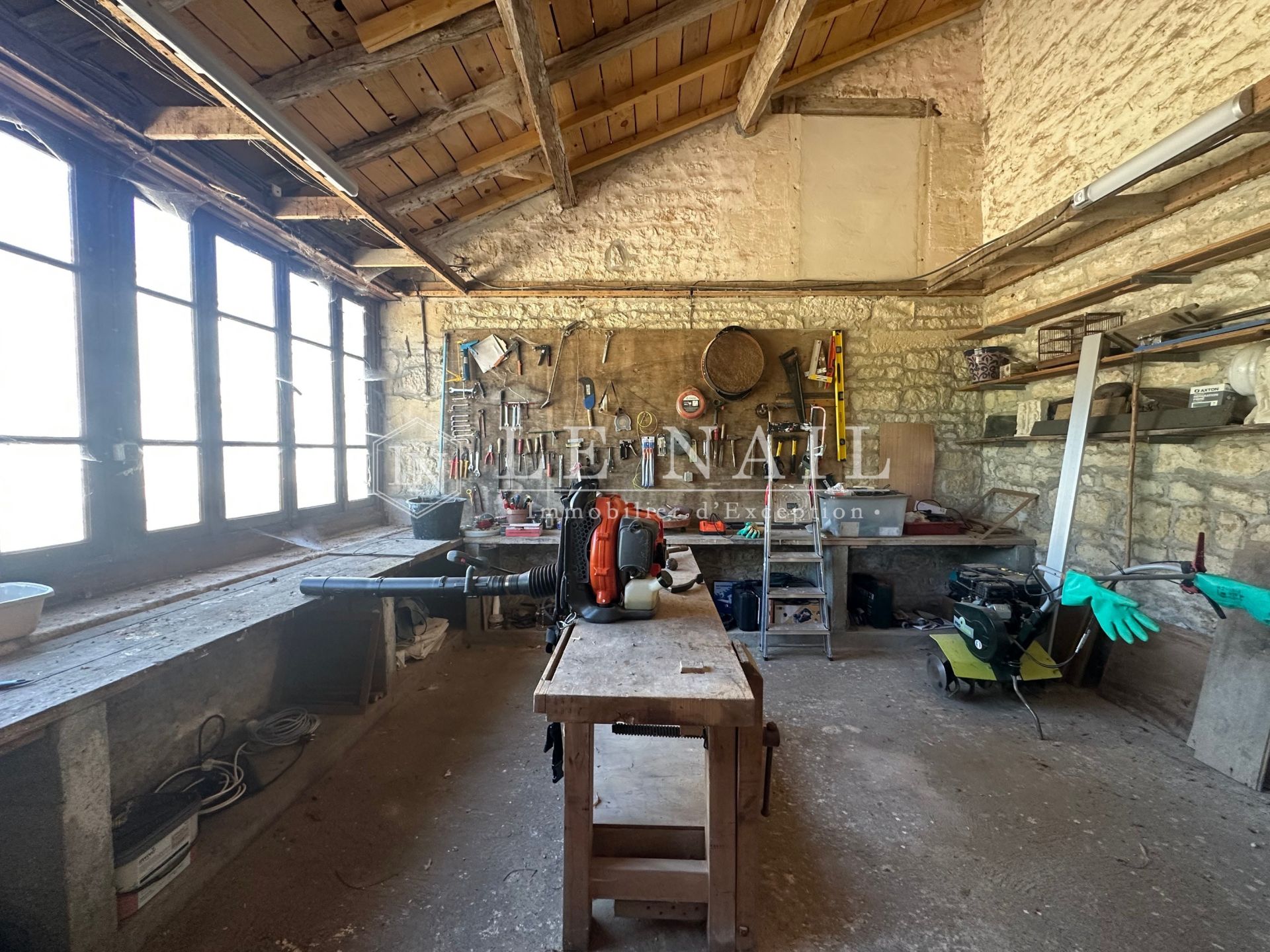 propriété 12 pièces en vente à FONTENAY LE COMTE (85200)