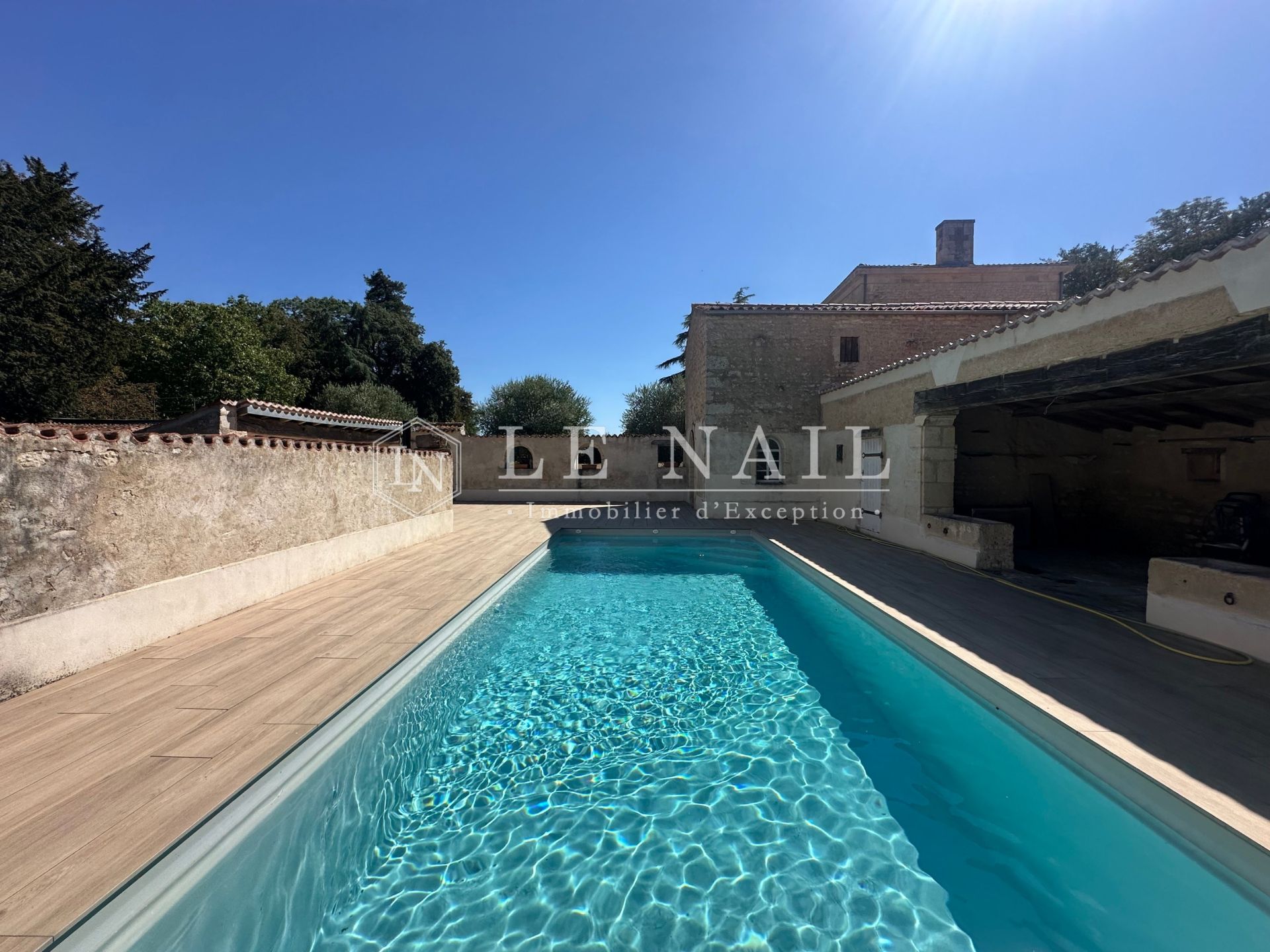 propriété 12 pièces en vente à FONTENAY LE COMTE (85200)