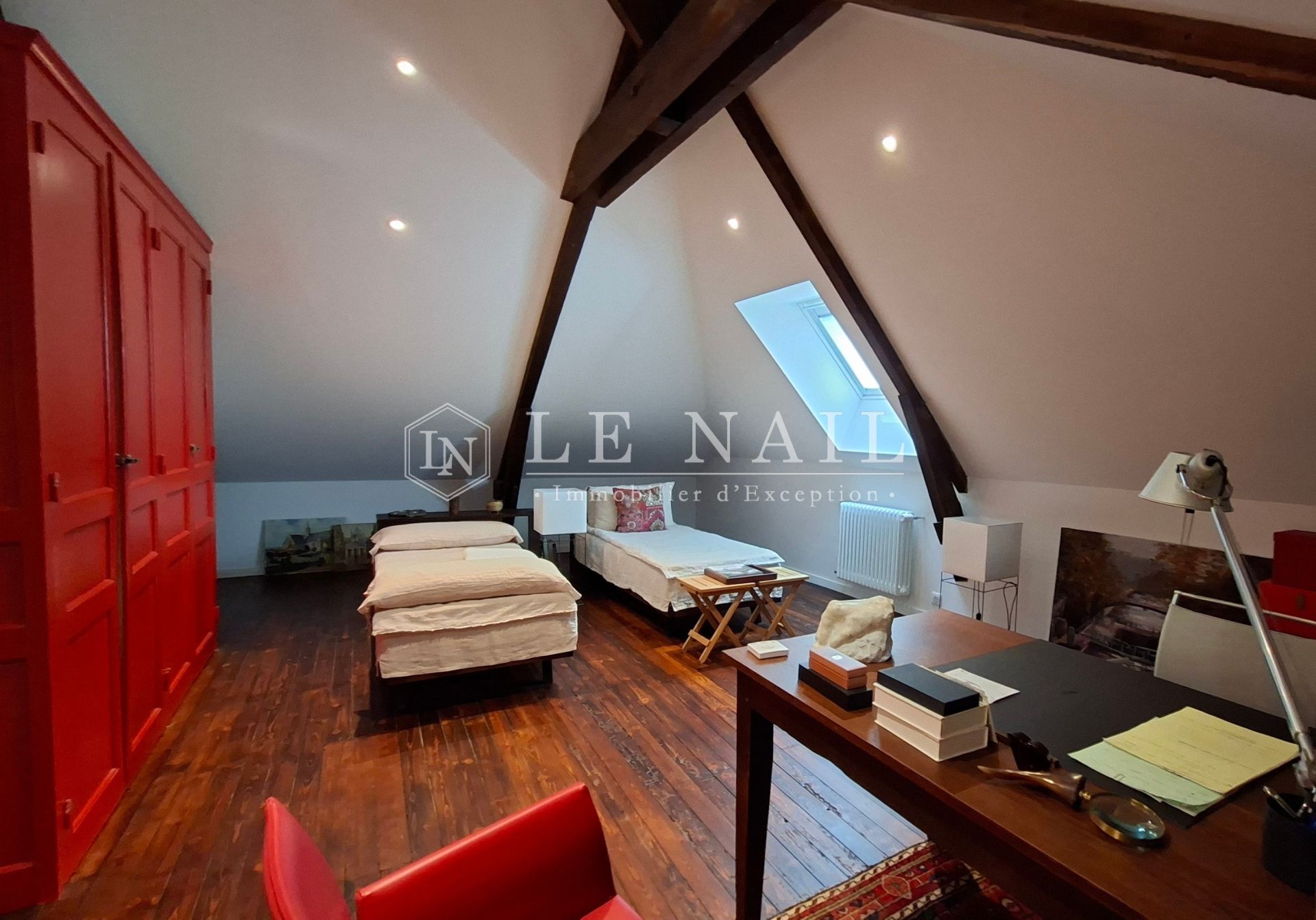 mansion 9 rooms for sale on CLISSON (44190)
