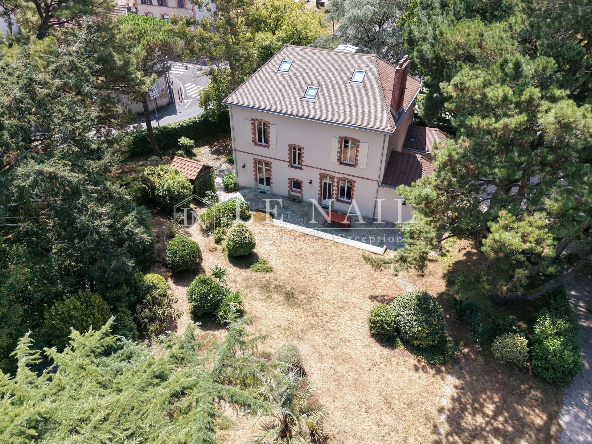 maison bourgeoise 9 pièces en vente à CLISSON (44190)