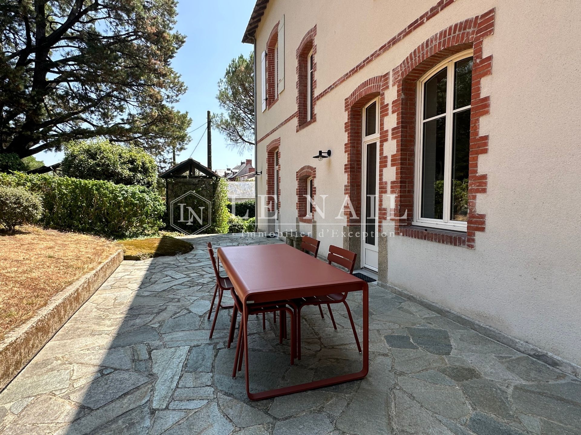 maison bourgeoise 9 pièces en vente à CLISSON (44190)