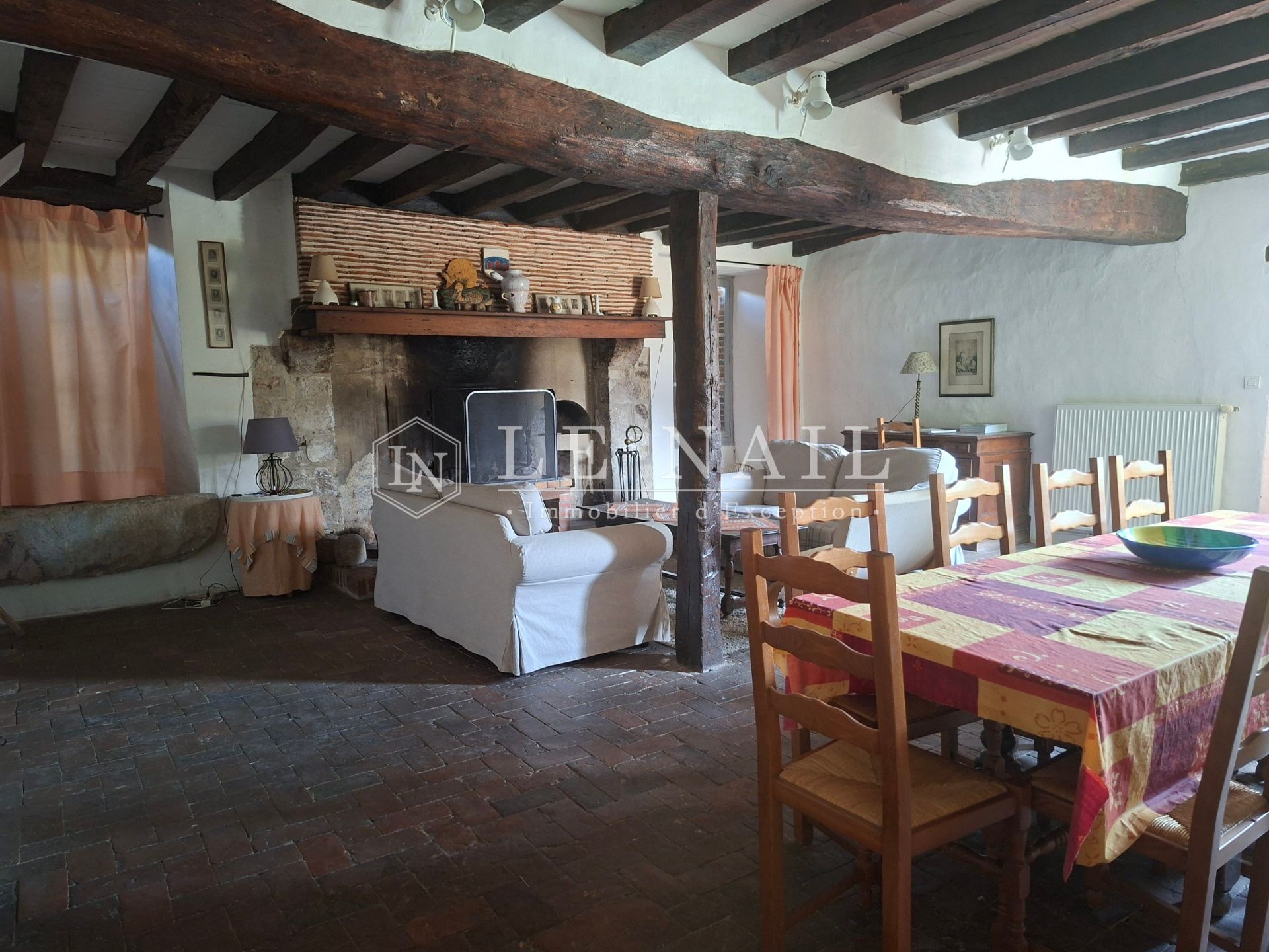 propriété 28 pièces en vente à EPERNAY (51200)