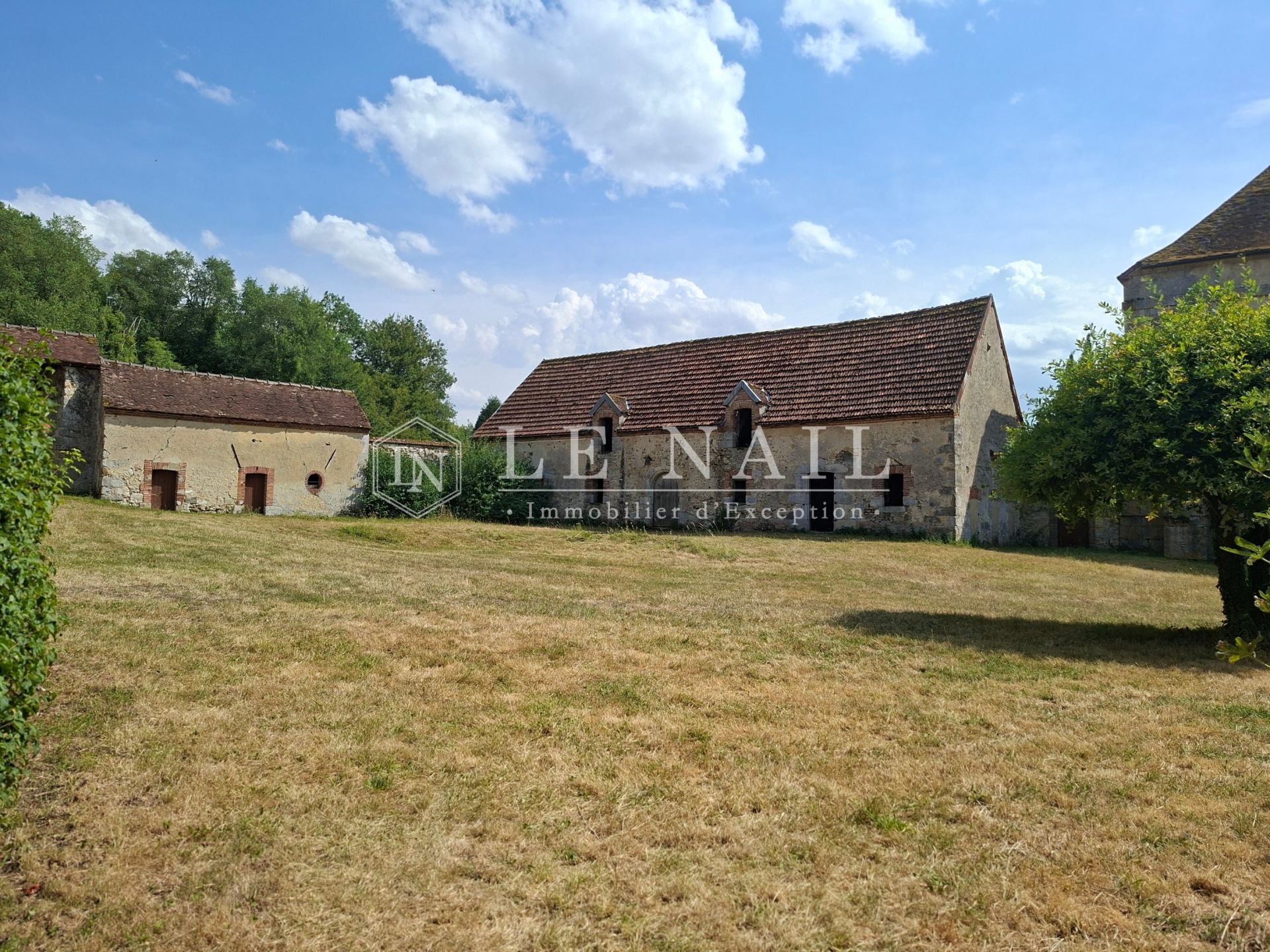 propriété 28 pièces en vente à EPERNAY (51200)