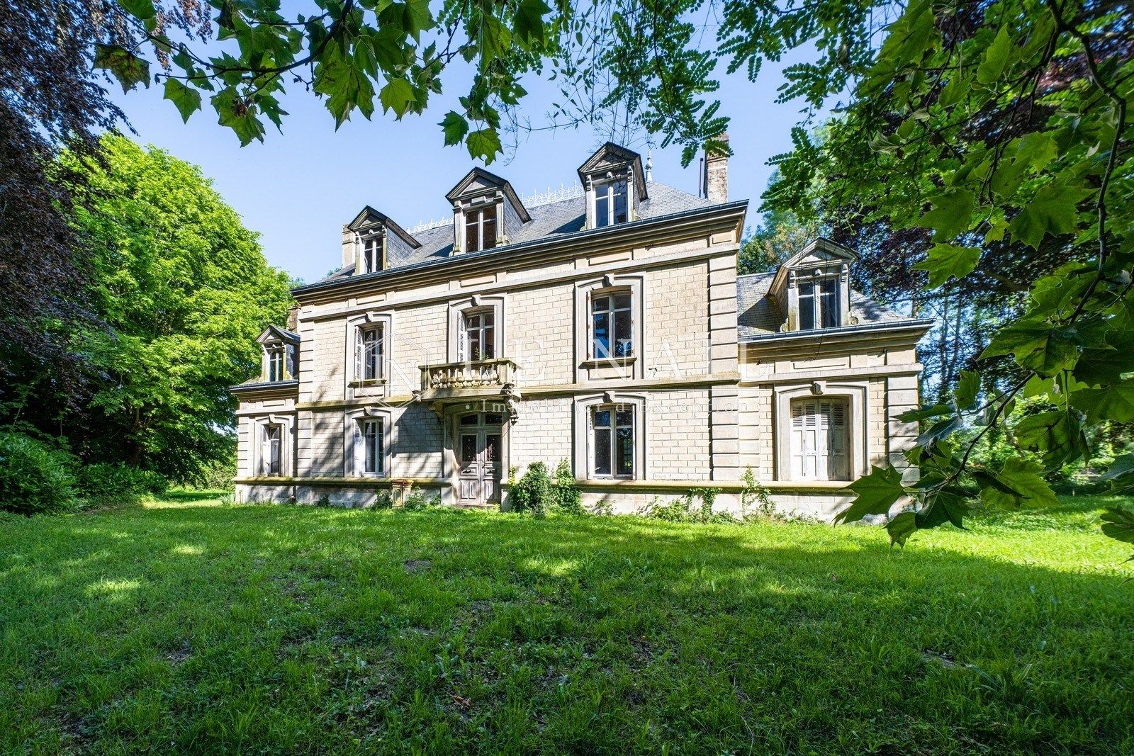 manoir 9 pièces en vente à DEAUVILLE (14800)