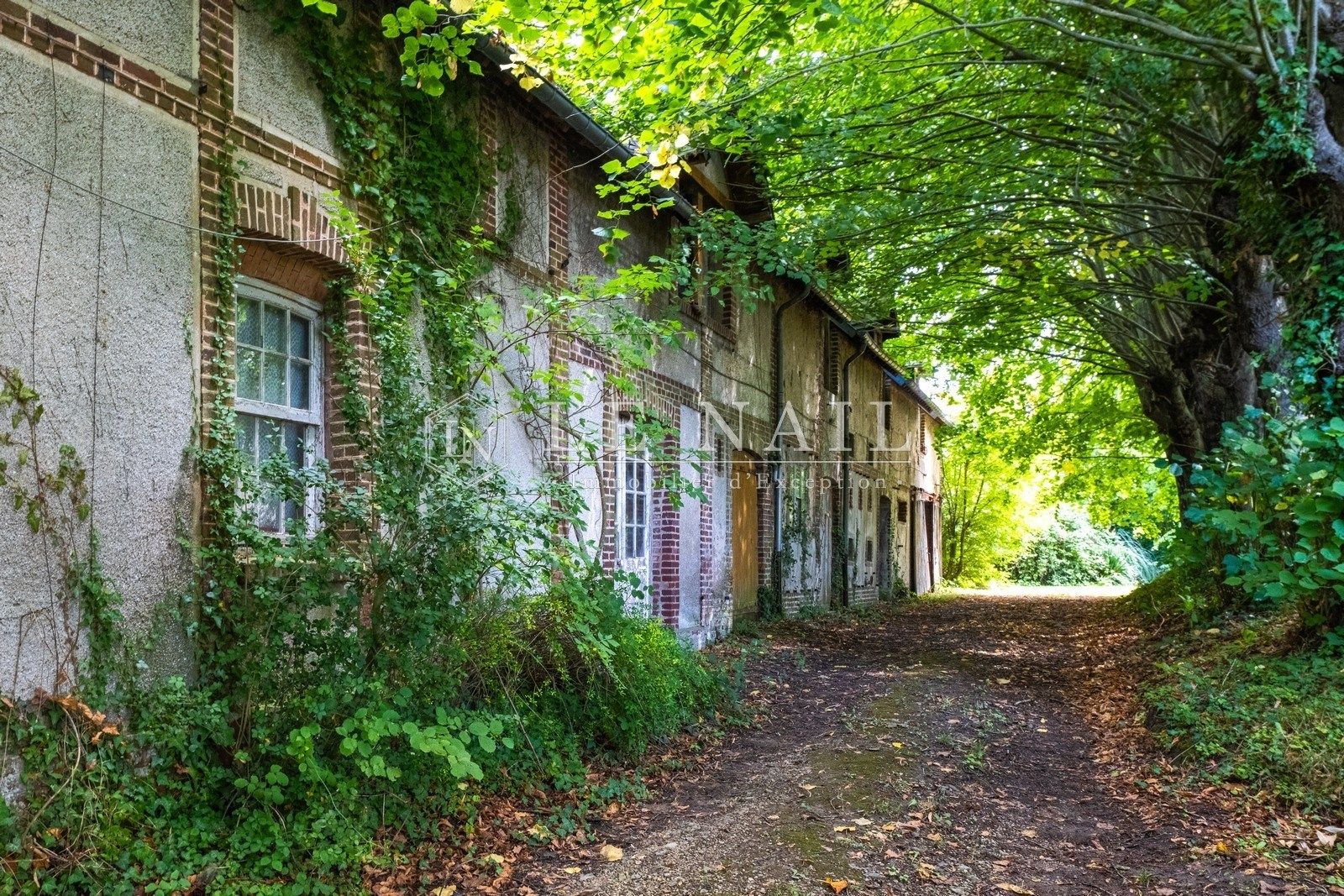 manoir 9 pièces en vente à DEAUVILLE (14800)