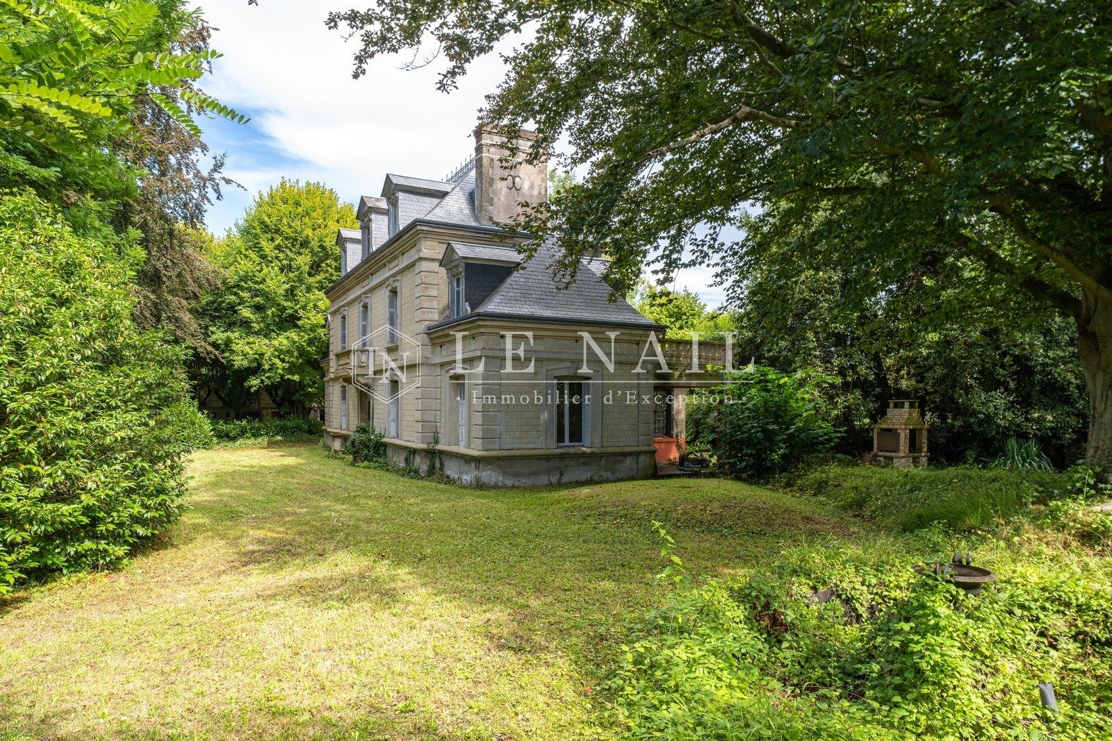 manoir 9 pièces en vente à DEAUVILLE (14800)